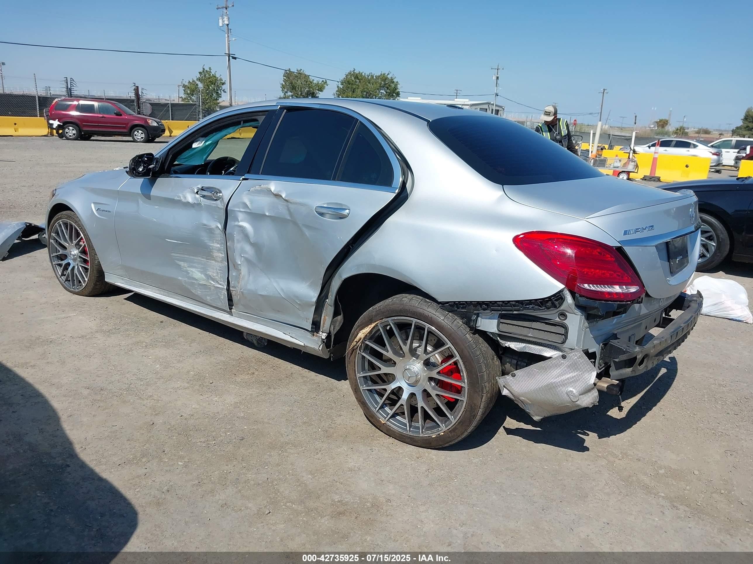 2016 Mercedes-benz Amg C 63 S Silver vin: 55SWF8HB0GU100638