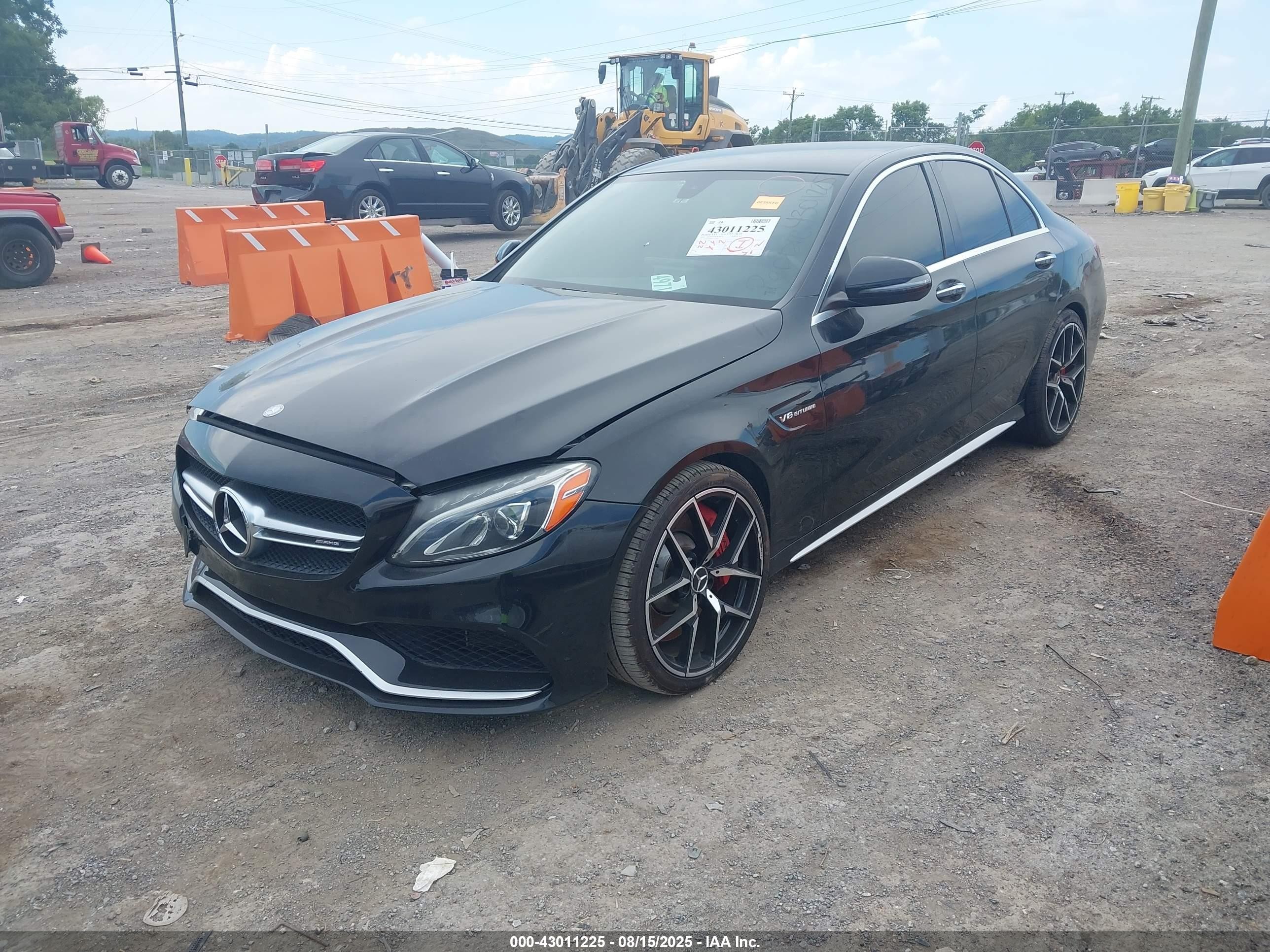 2016 Mercedes-benz Amg C 63 S Черный vin: 55SWF8HB5GU110923