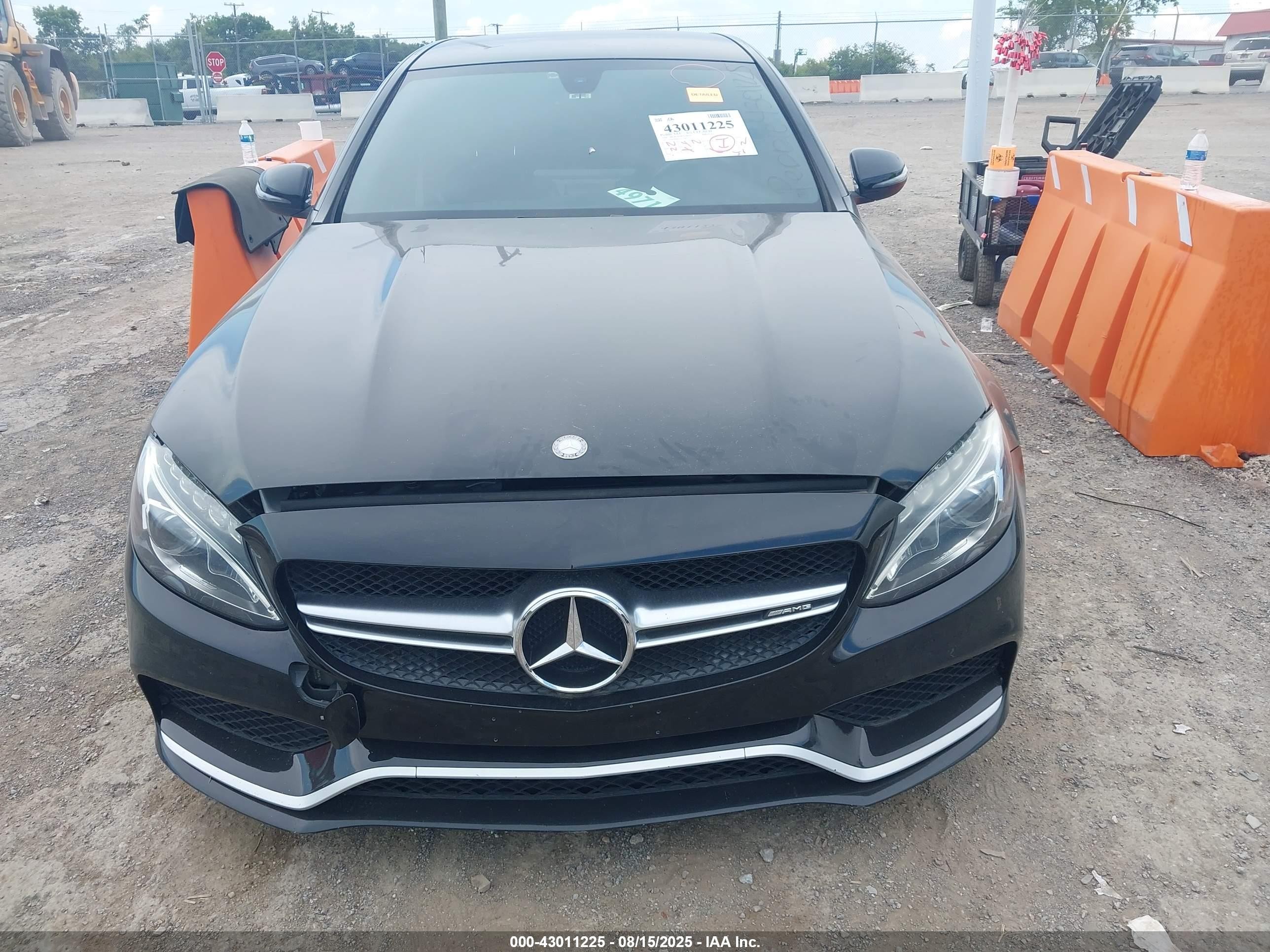 2016 Mercedes-benz Amg C 63 S Черный vin: 55SWF8HB5GU110923