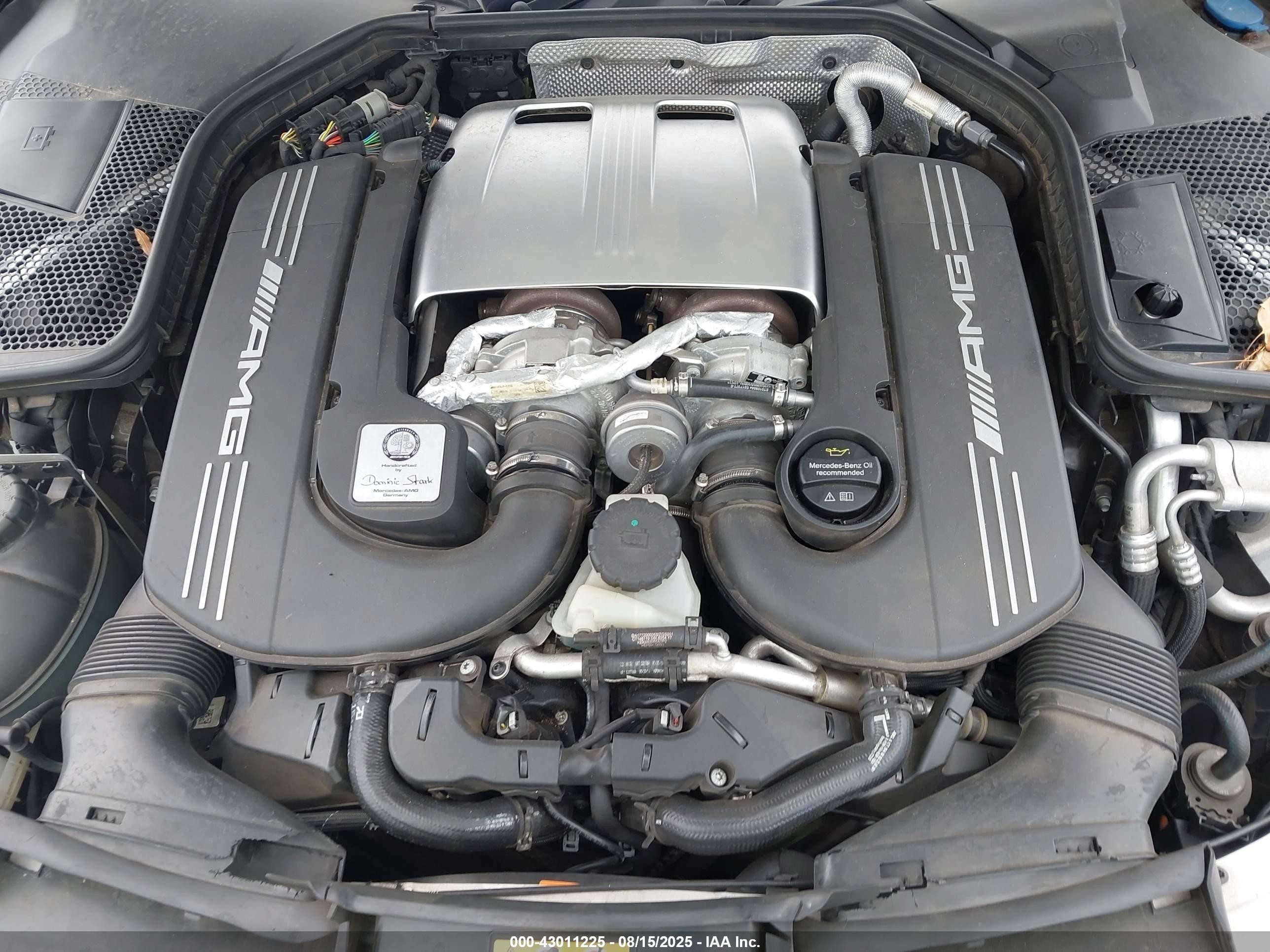 2016 Mercedes-benz Amg C 63 S Черный vin: 55SWF8HB5GU110923