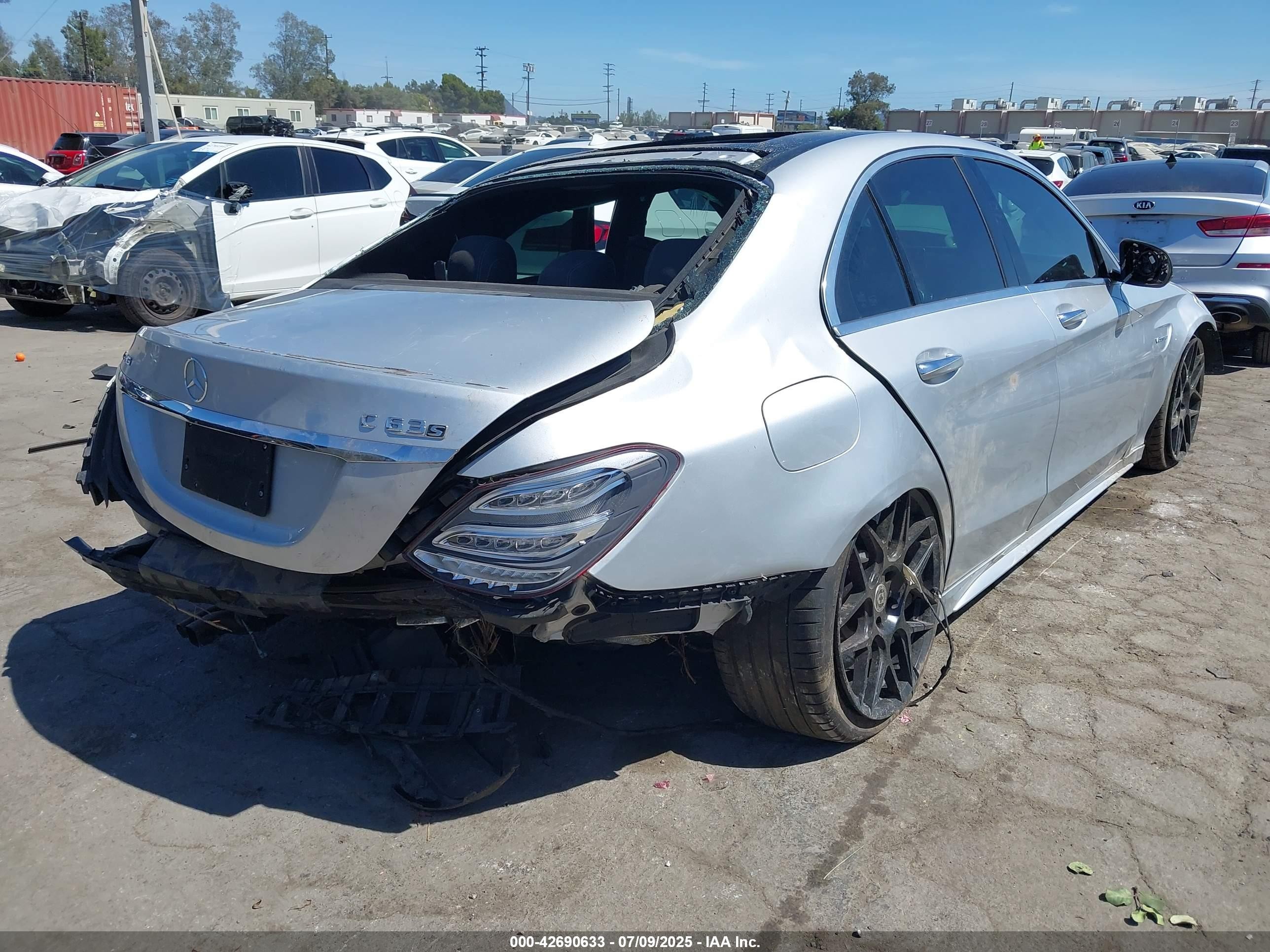 2016 Mercedes-benz Amg C 63 S Silver vin: 55SWF8HB9GU116708