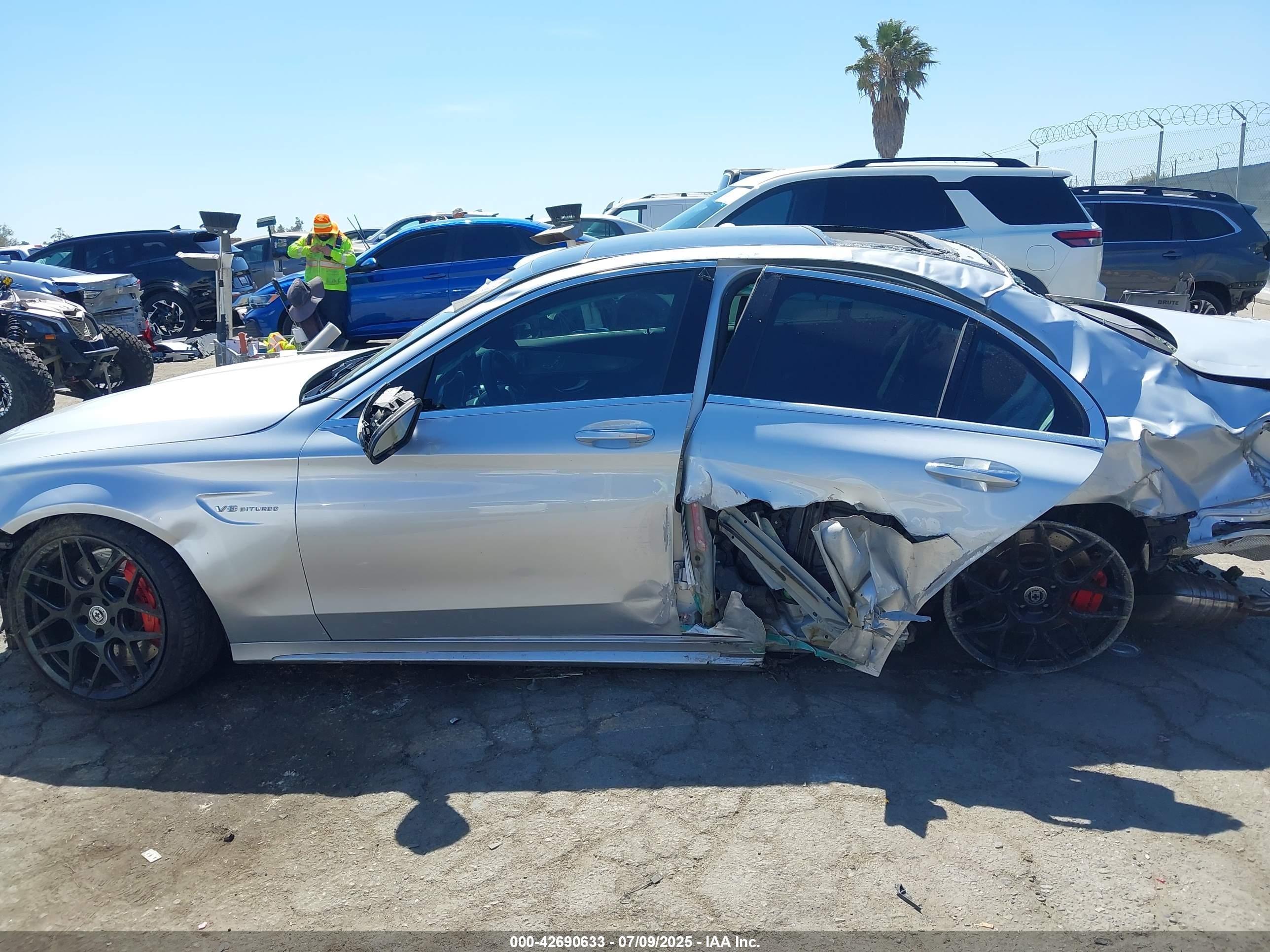 2016 Mercedes-benz Amg C 63 S Silver vin: 55SWF8HB9GU116708