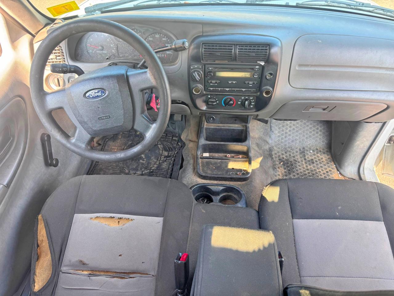 2011 Ford Ranger Super Cab Белый vin: 1FTLR1FE0BPA57563