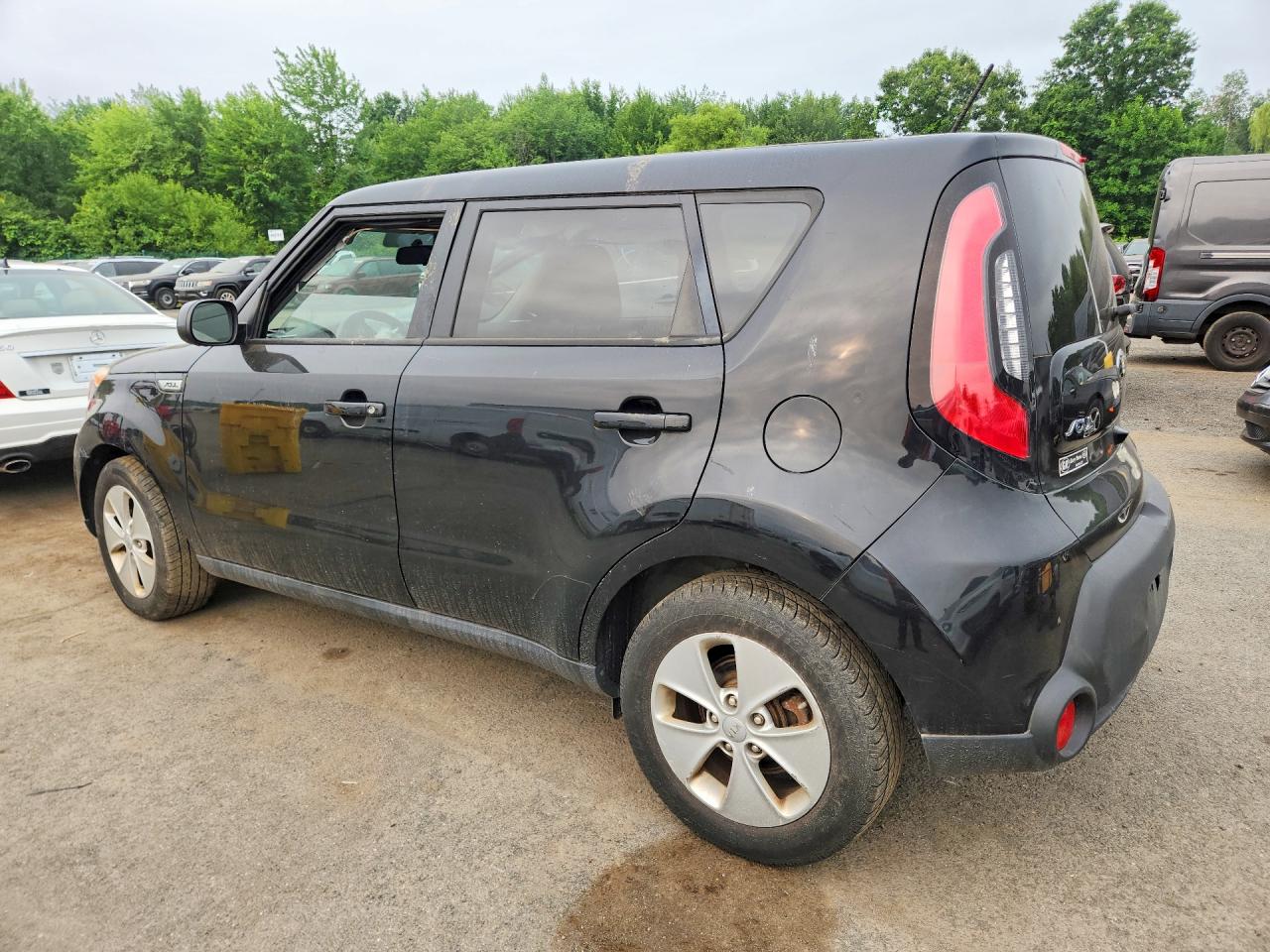2015 Kia Soul Base Black vin: KNDJN2A29F7151596