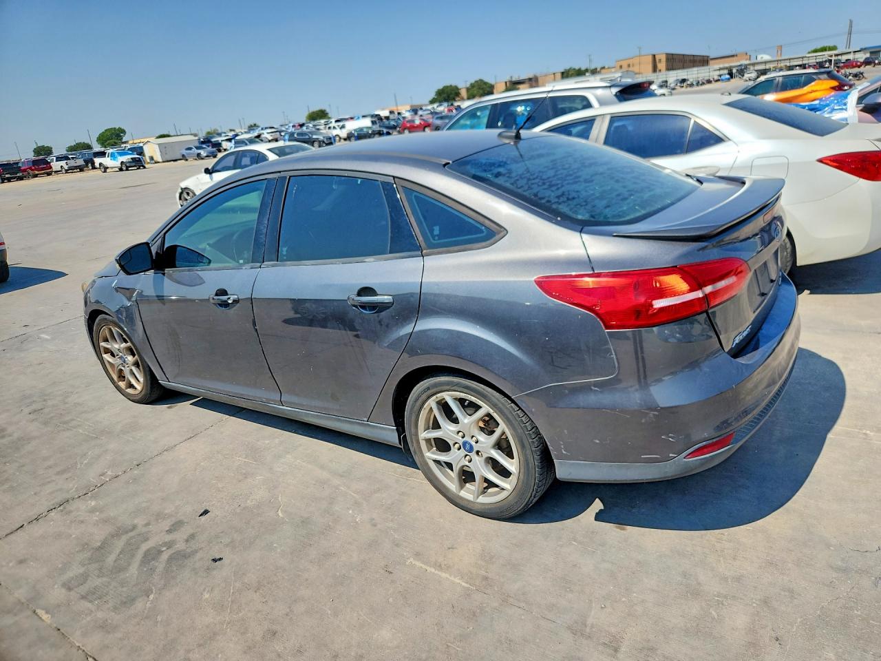 2015 Ford Focus Se Gray vin: 1FADP3F27FL210342