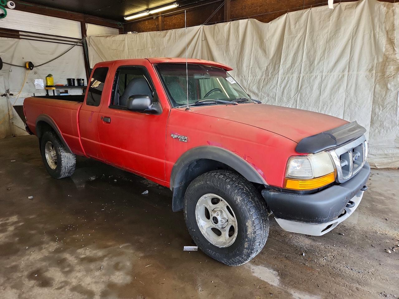 1999 Ford Ranger Super Cab Red vin: 1FTZR15X7XTB09993