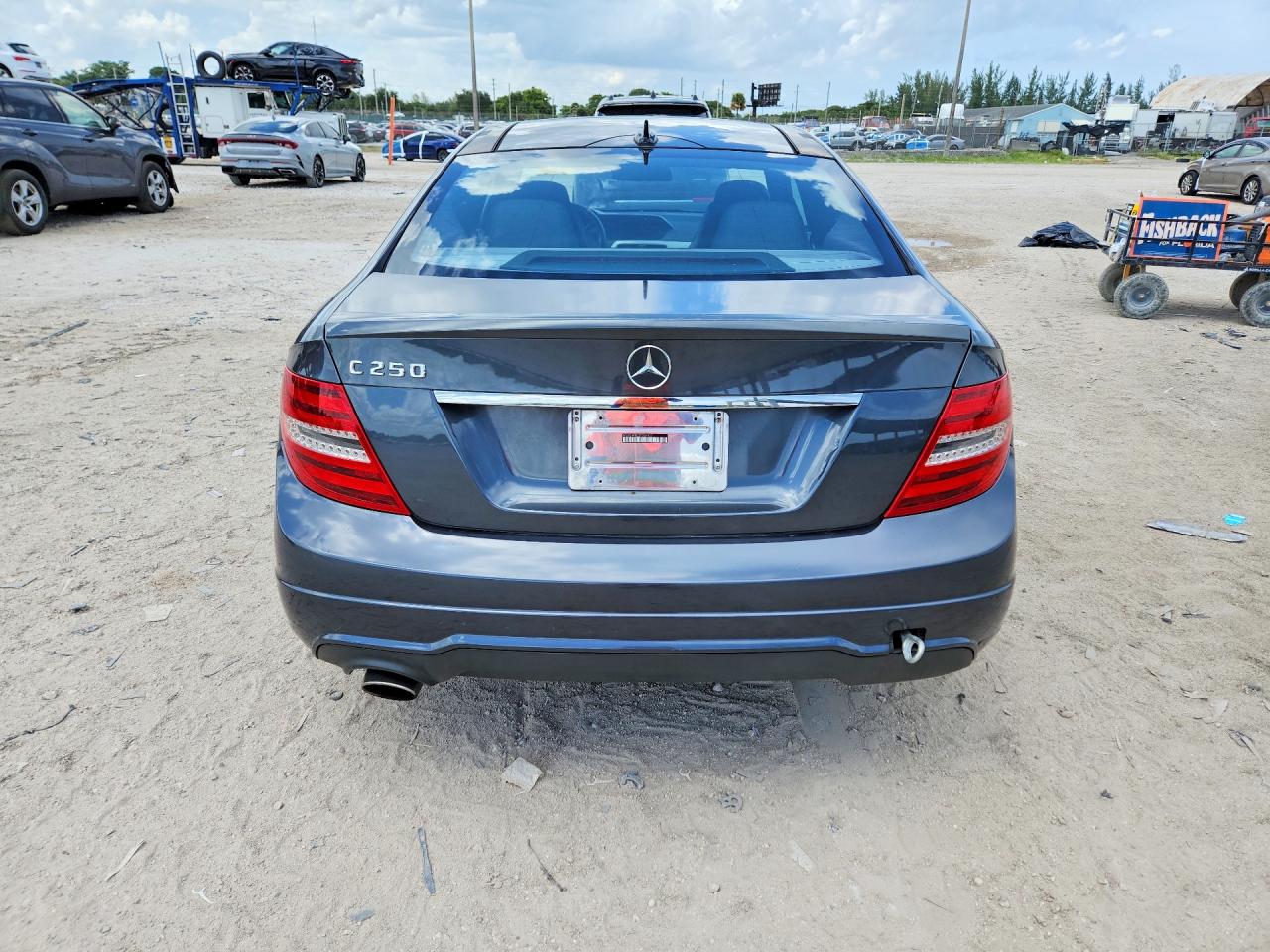 2013 Mercedes-benz C 250 Gray vin: WDDGJ4HBXDF989457