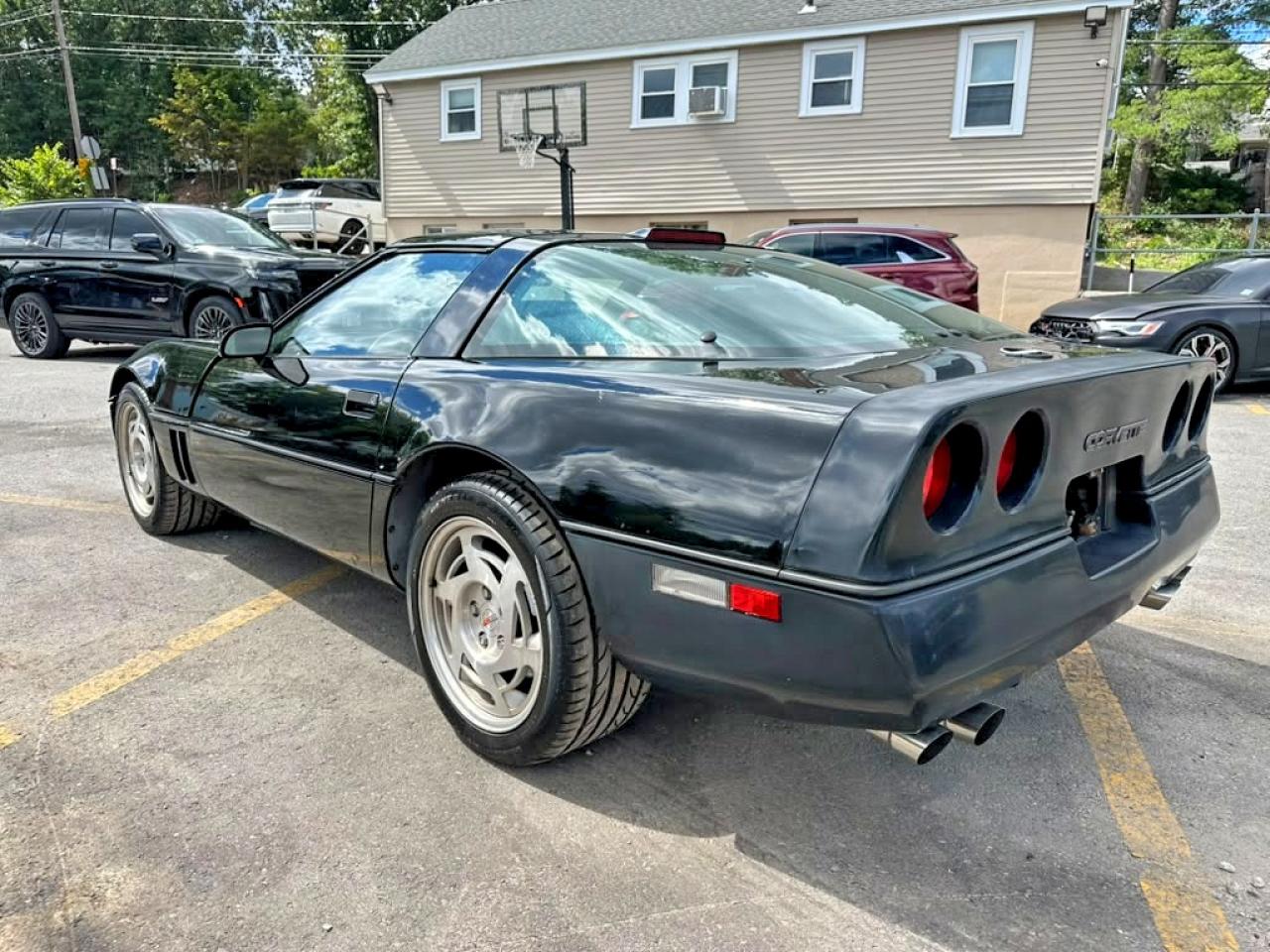 1990 Chevrolet Corvette Black vin: 1G1YY2381L5112976