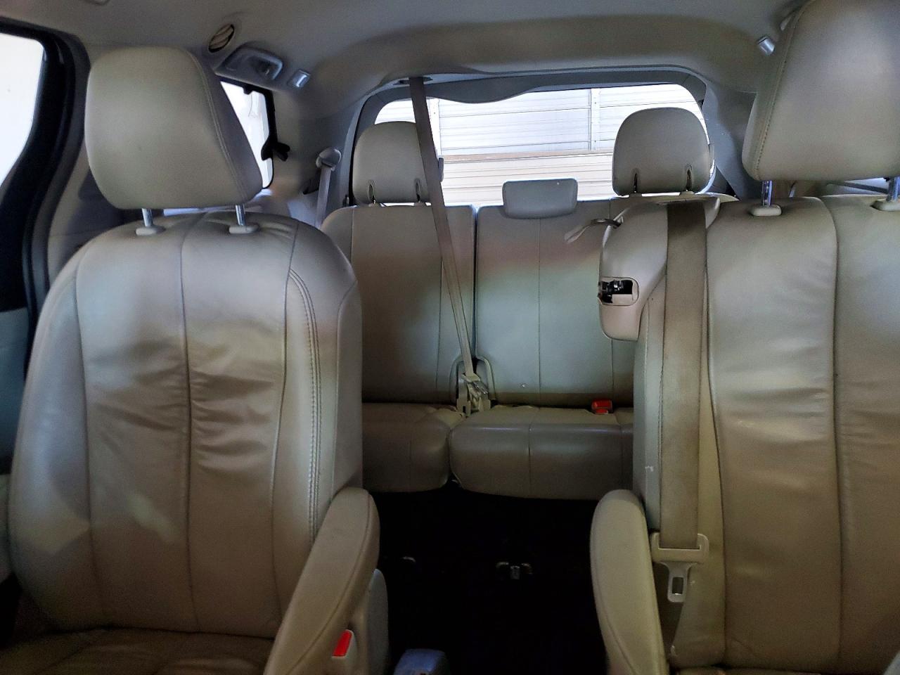 2013 Toyota Sienna Xle 8-passenger Gold vin: 5TDYK3DC6DS404703