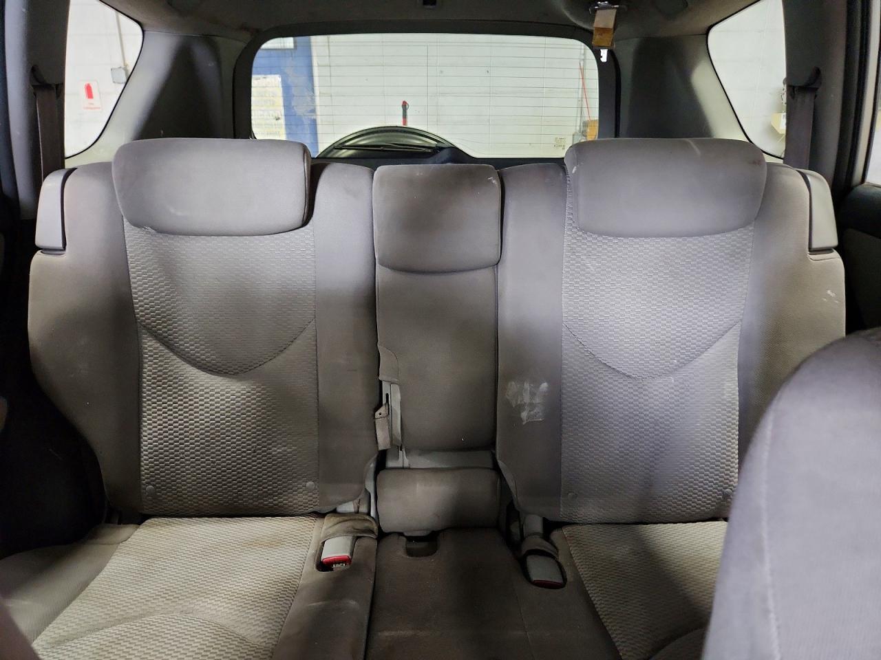 2007 Toyota Rav4 Limited Silver vin: JTMBD31V575114727