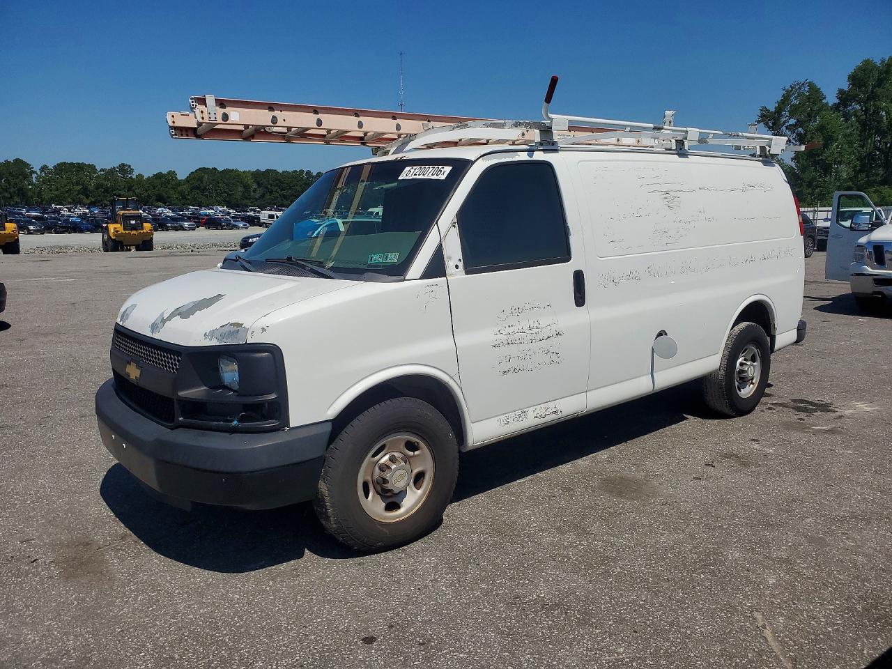 2011 Chevrolet Express G2500 White vin: 1GCWGFCG8B1135368