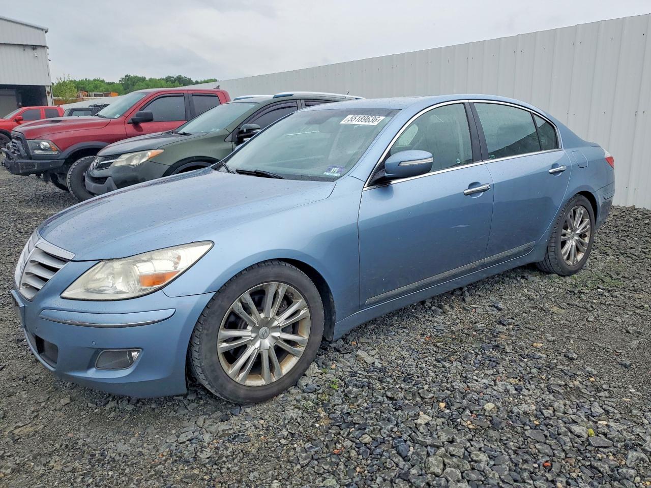 2010 Hyundai Genesis 4.6l Blue vin: KMHGC4DF2AU071685