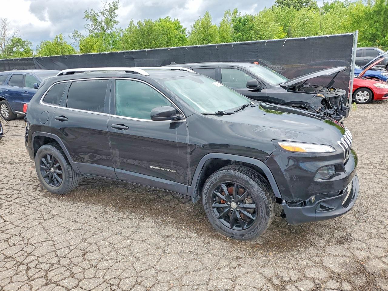 2014 Jeep Cherokee Latitude Black vin: 1C4PJMCS6EW269821