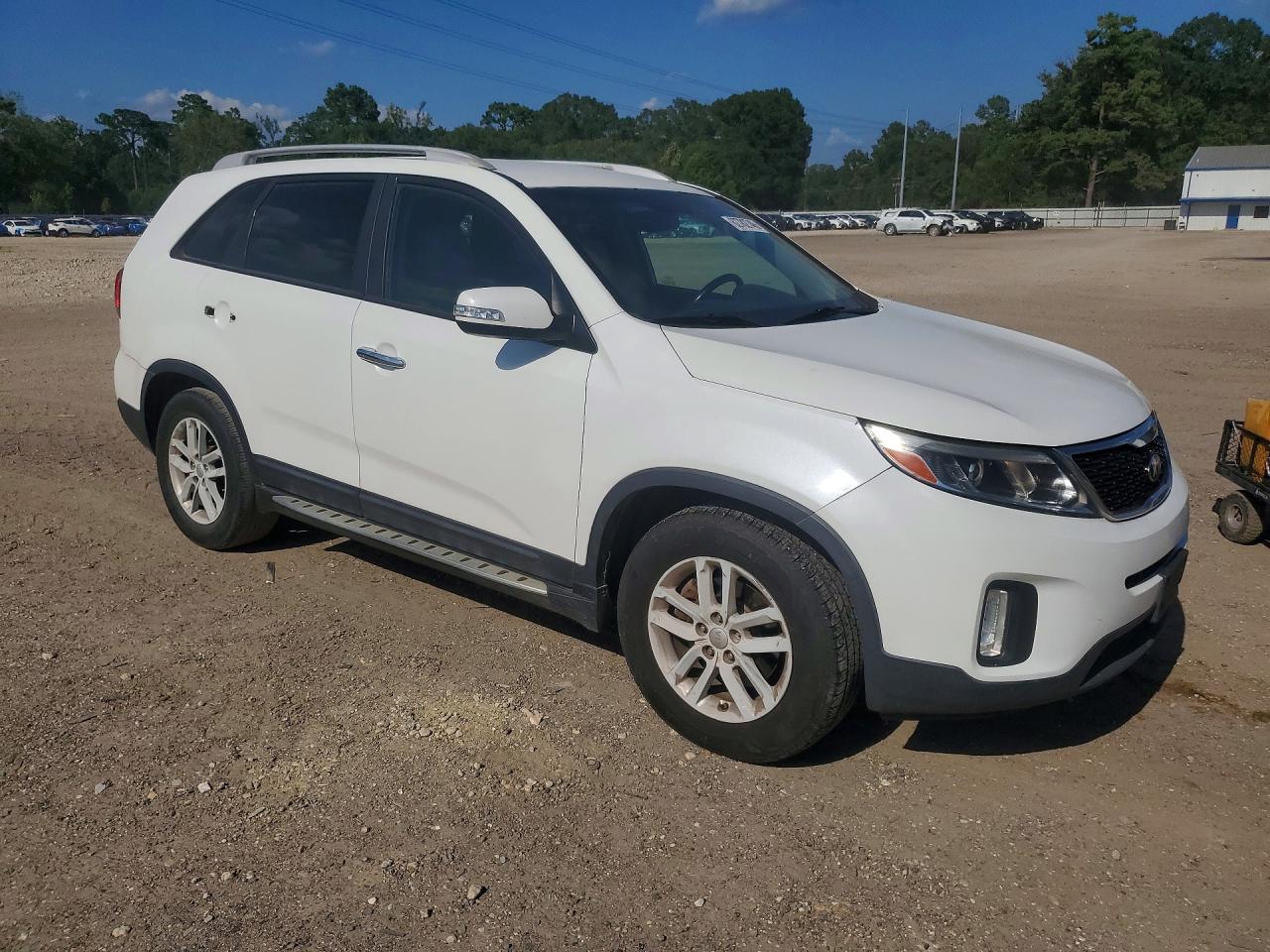 2014 Kia Sorento Lx White vin: 5XYKT4A6XEG491222