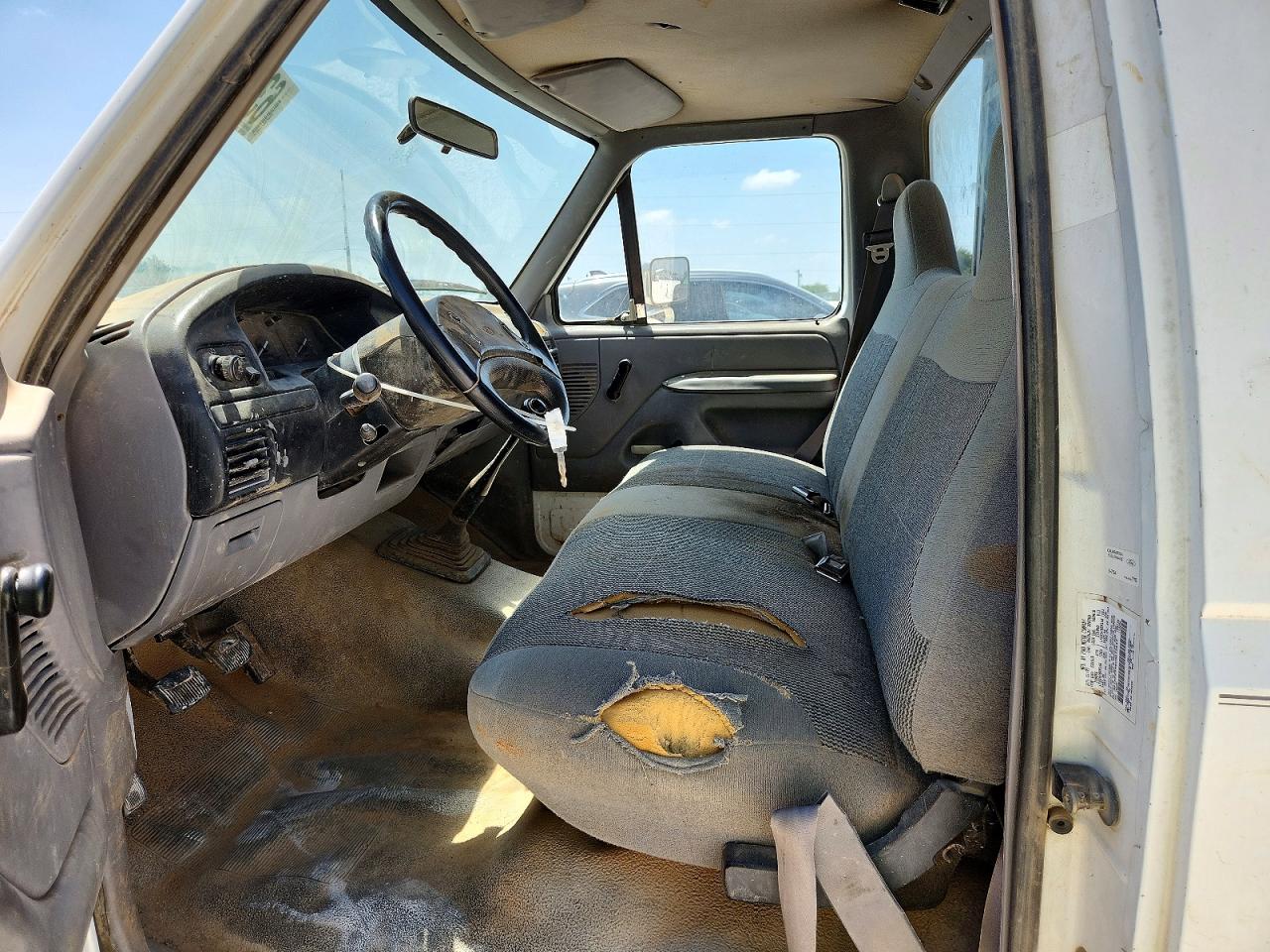 1997 Ford F250 White vin: 3FTHF25H6VMA72630