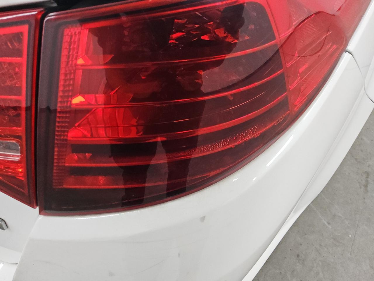 2012 Kia Optima Ex White vin: 5XXGN4A78CG007994 Damage: Right Tail Light, Broken, Replacement Required