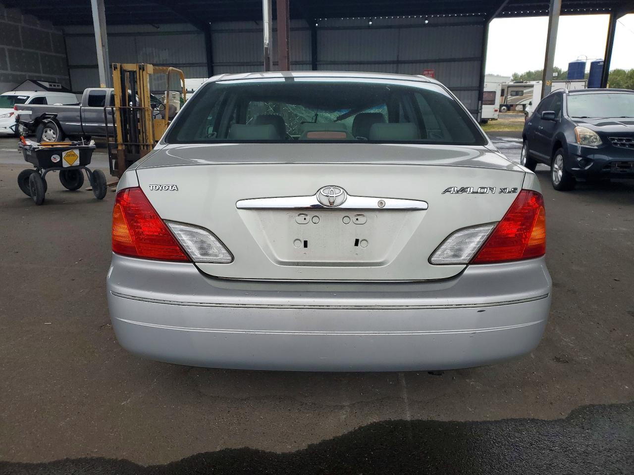 2001 Toyota Avalon Xls Silver vin: 4T1BF28B51U168442
