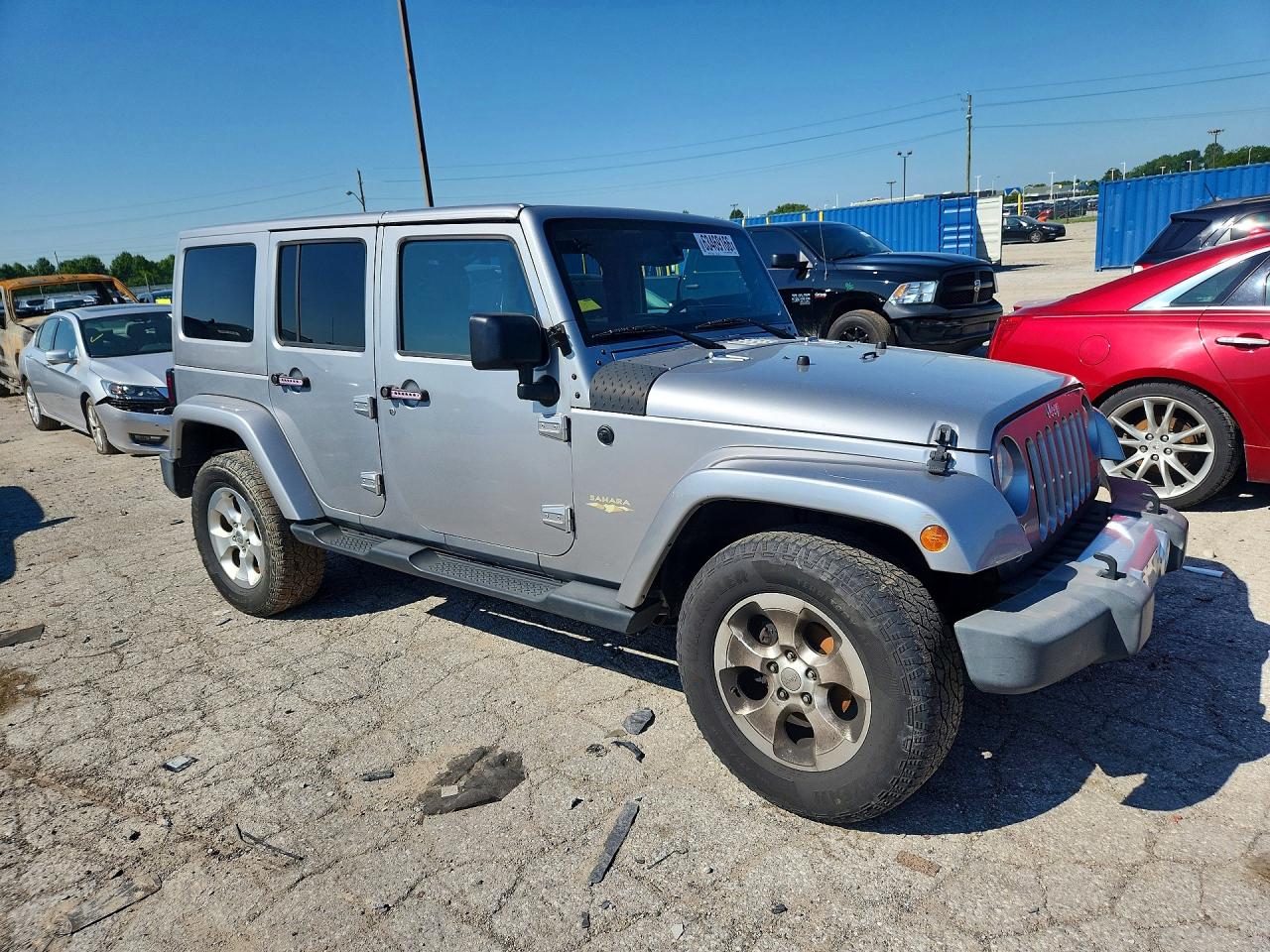2015 Jeep Wrangler Unlimited Sahara Silver vin: 1C4HJWEG6FL622926