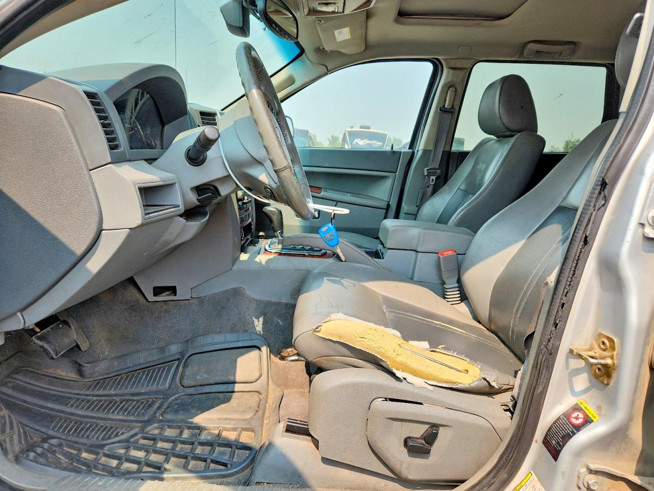 2005 Jeep Grand Cherokee Limited Серебряный vin: 1J8HR58N15C623311