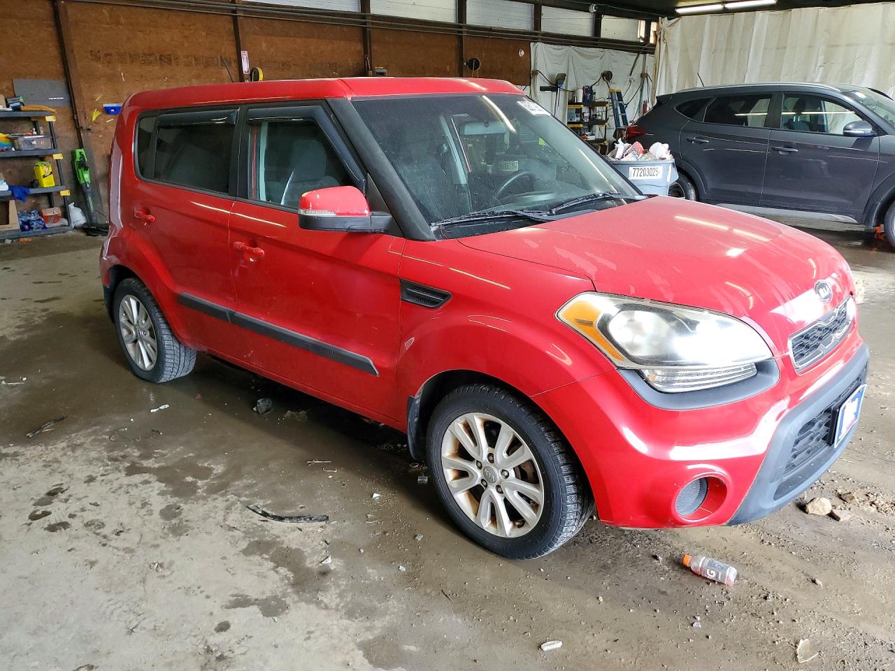 2012 Kia Soul + Red vin: KNDJT2A62C7467829