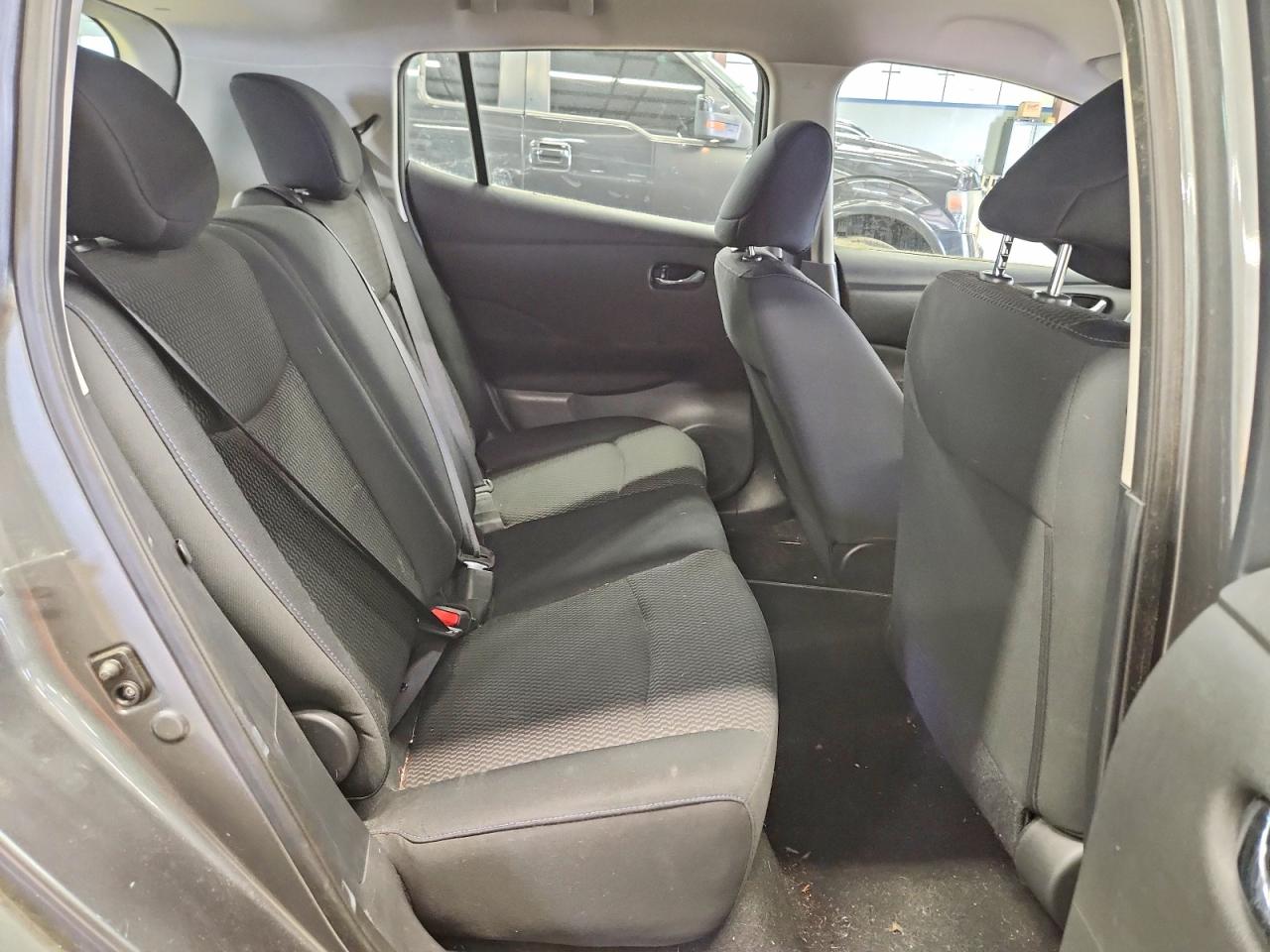 2015 Nissan Leaf S Silver vin: 1N4AZ0CP7FC319329
