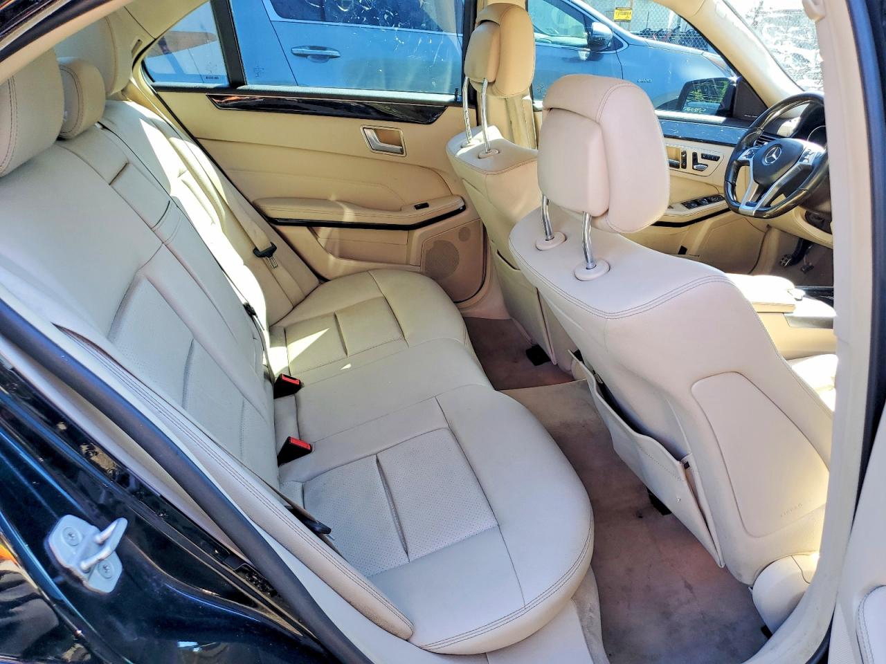2015 Mercedes-benz E 350 Black vin: WDDHF5KB7FB105831