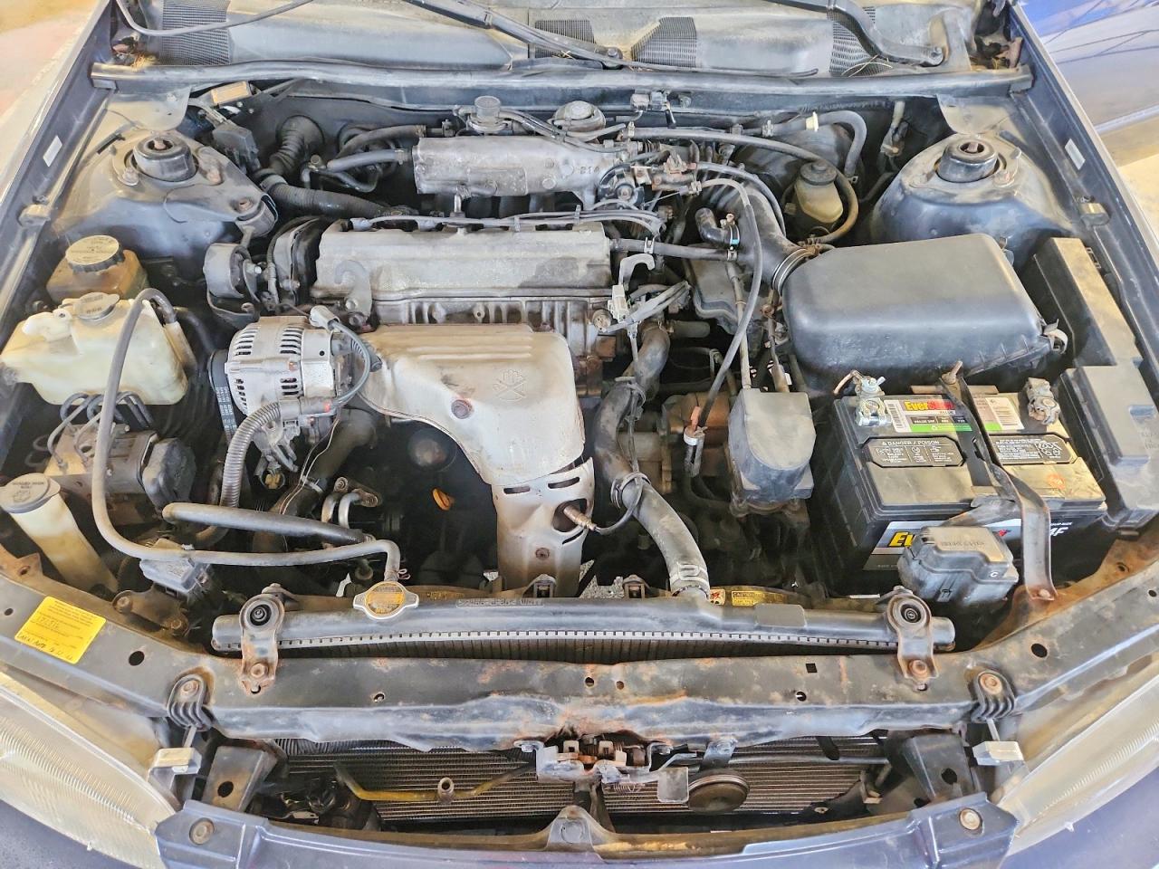1999 Toyota Camry Le Blue vin: 4T1BG22K1XU500584