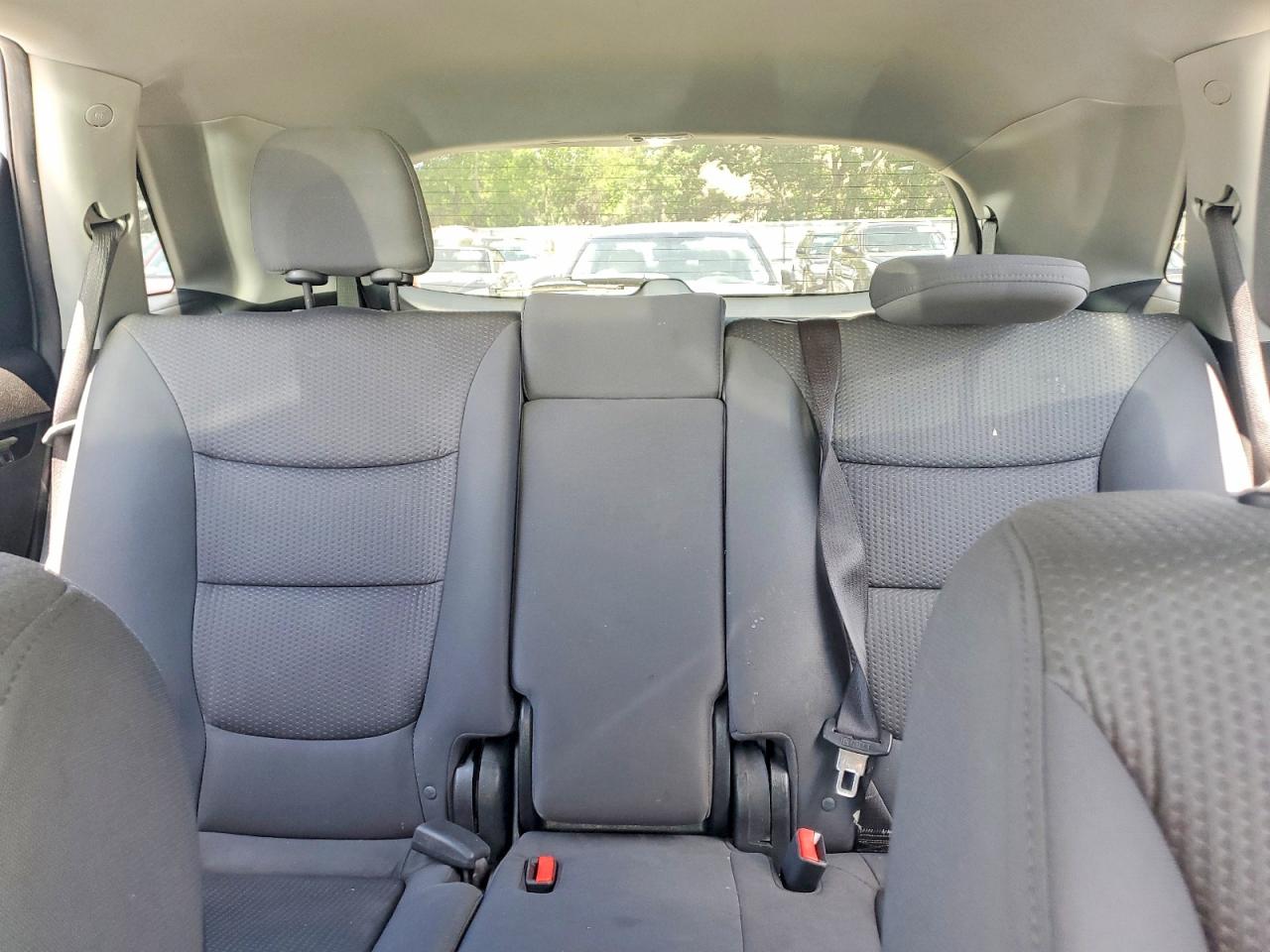2013 Kia Sorento Lx Silver vin: 5XYKT4A6XDG322252