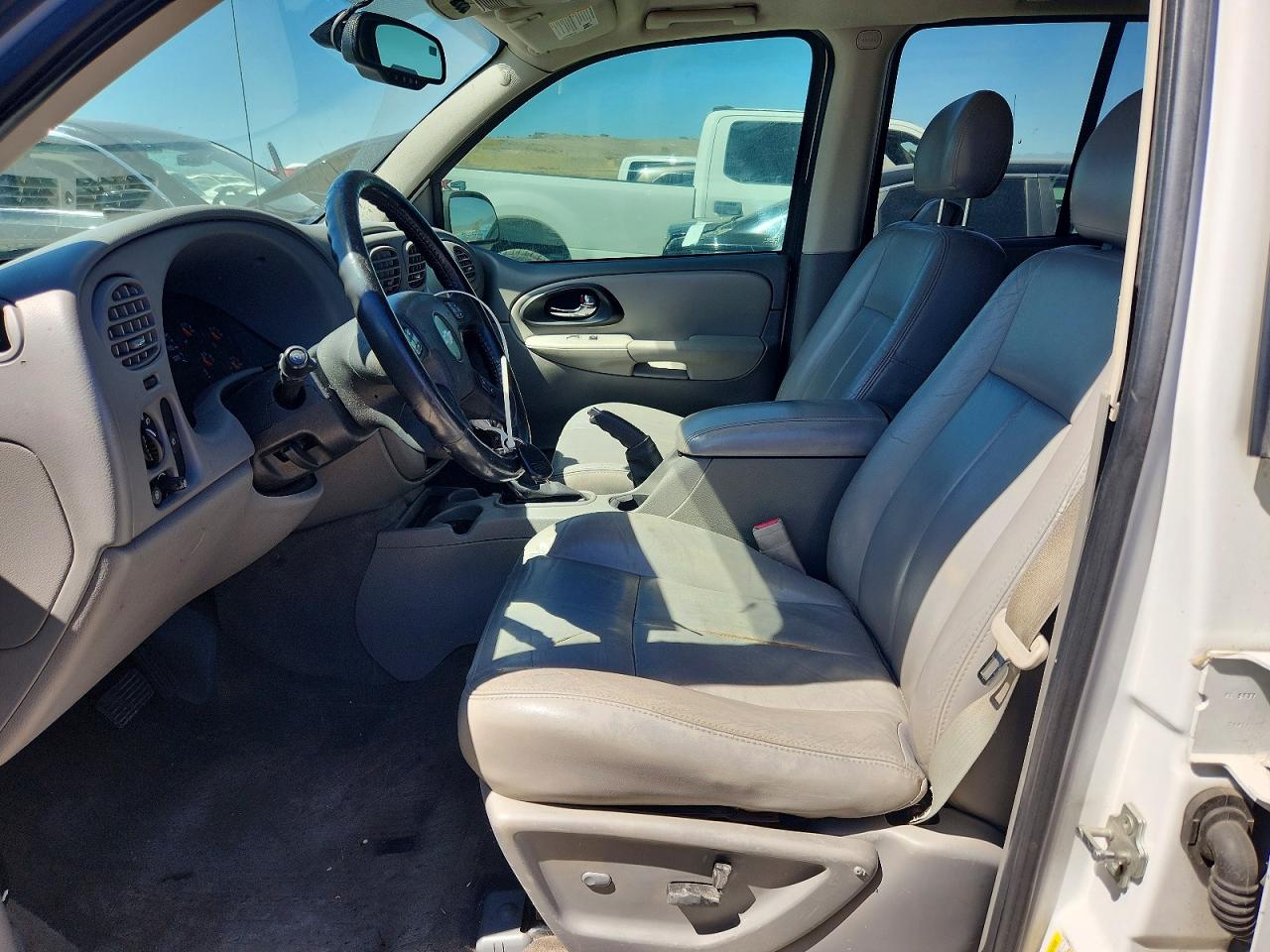 2008 Chevrolet Trailblazer Ls White vin: 1GNDS13S882133465
