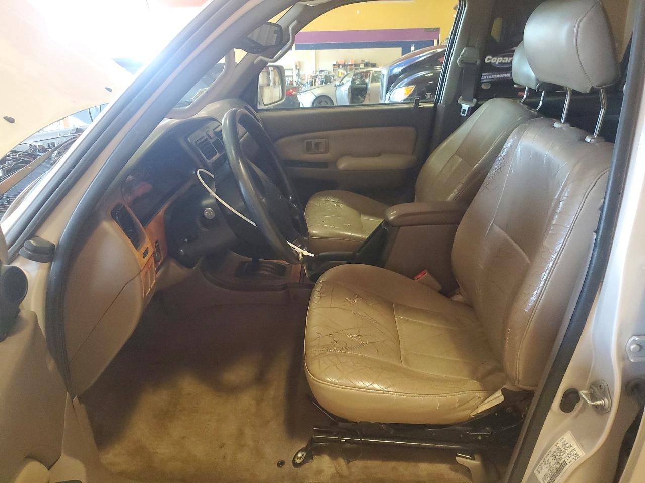 2000 Toyota 4runner Sr5 Серебряный vin: JT3GN86R3Y0142234