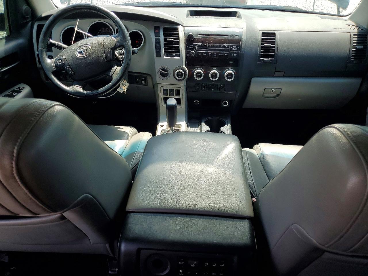 2008 Toyota Sequoia Sr5 Black vin: 5TDBY64A78S020388