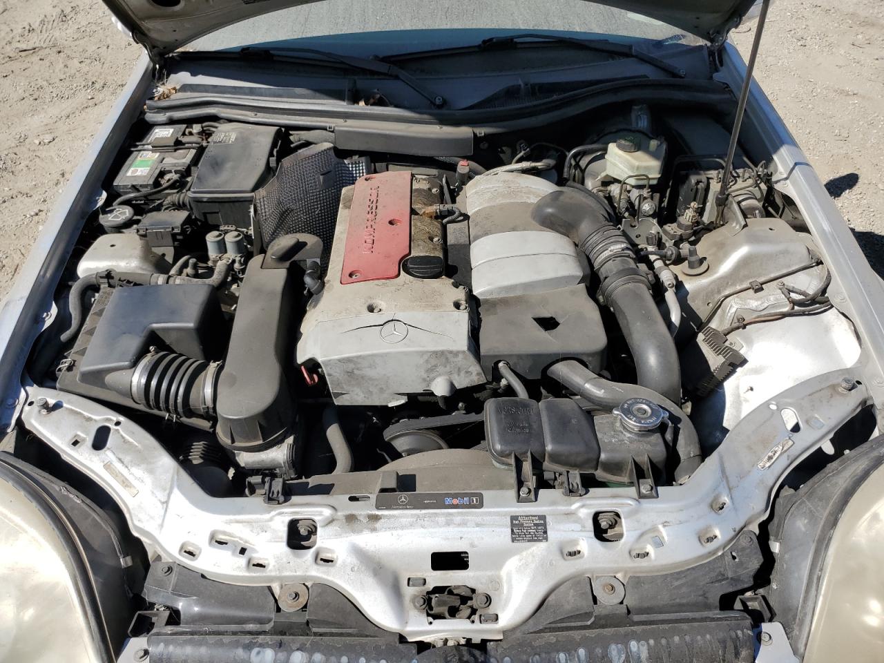 2004 Mercedes-benz Slk 230 Kompressor Silver vin: WDBKK49F24F305678