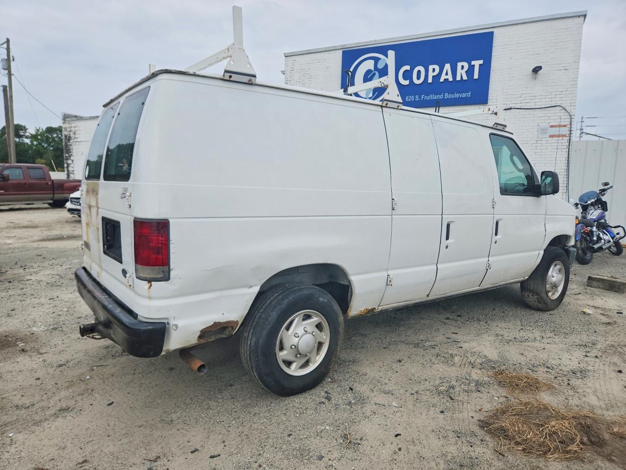 2008 Ford Econoline E250 Van White vin: 1FTNE24W68DA29072