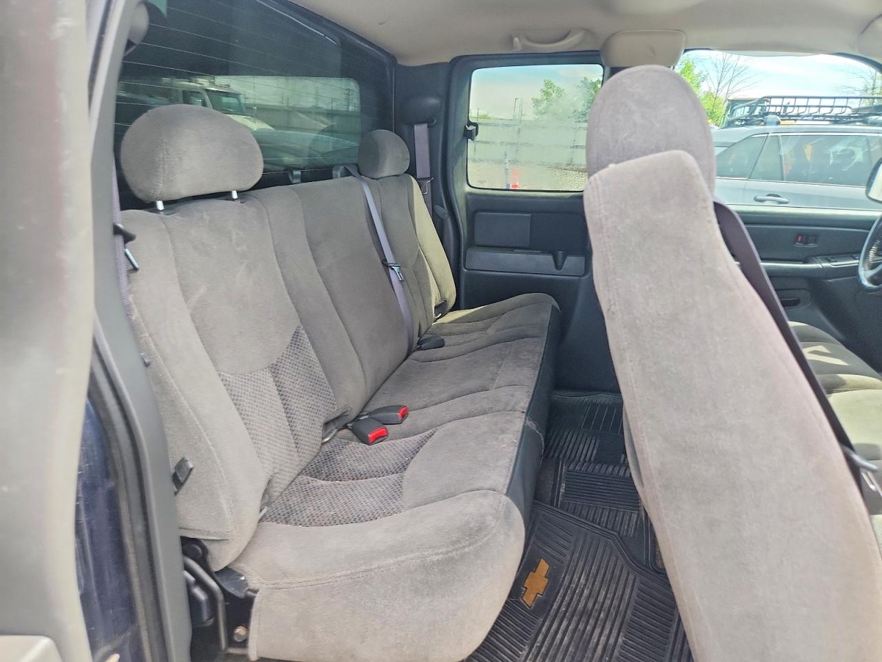 2007 Chevrolet Silverado K1500 Classic Blue vin: 1GCEK19ZX7E152520