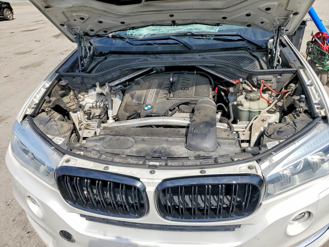 2017 Bmw X5 Xdrive35i White vin: 5UXKR0C55H0V50097