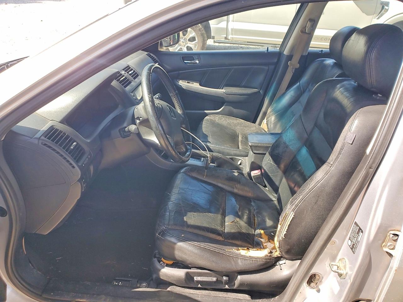2005 Honda Accord Ex Silver vin: 1HGCM56875A032037