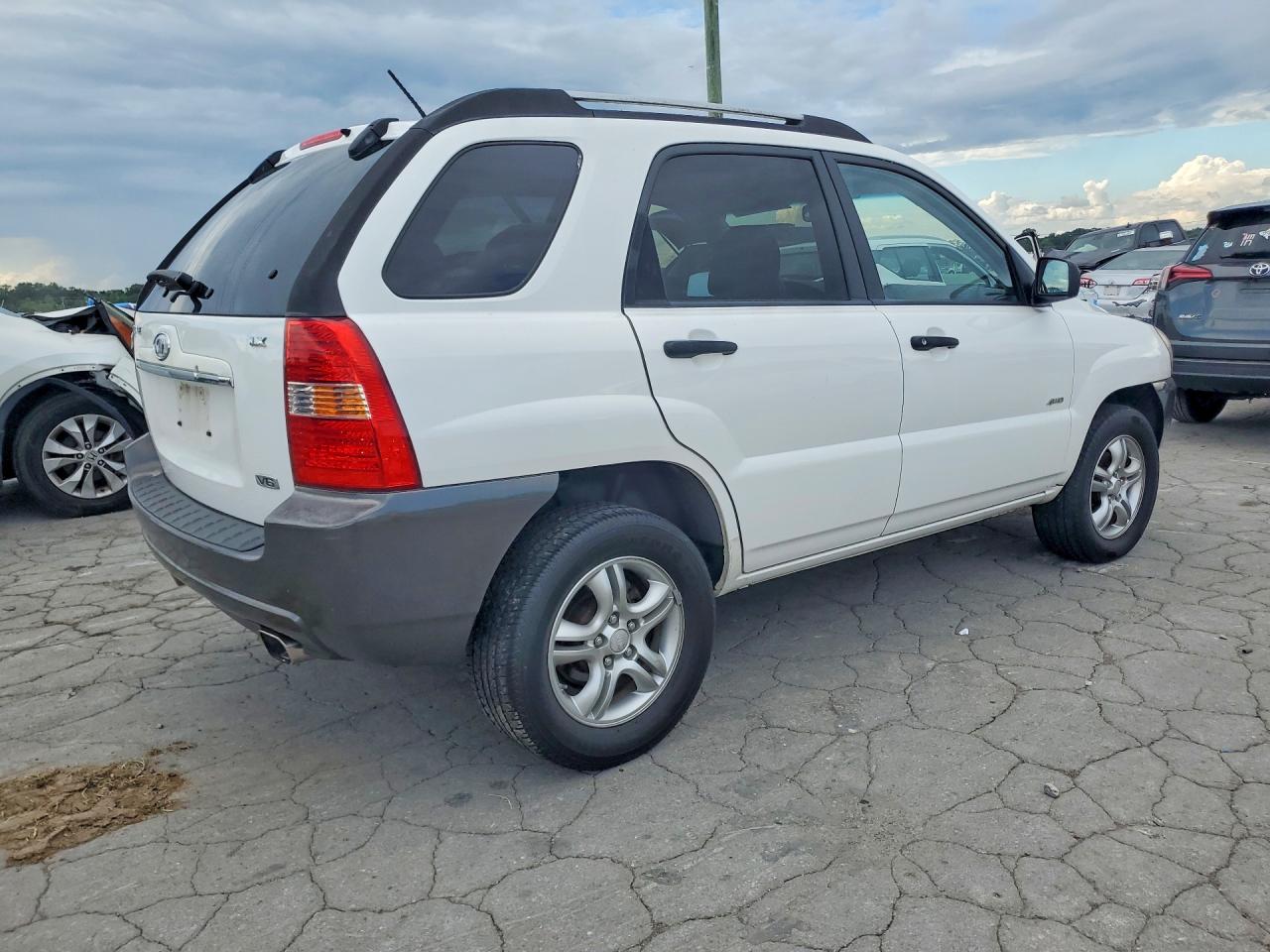 2008 Kia Sportage Lx White vin: KNDJE723387479264