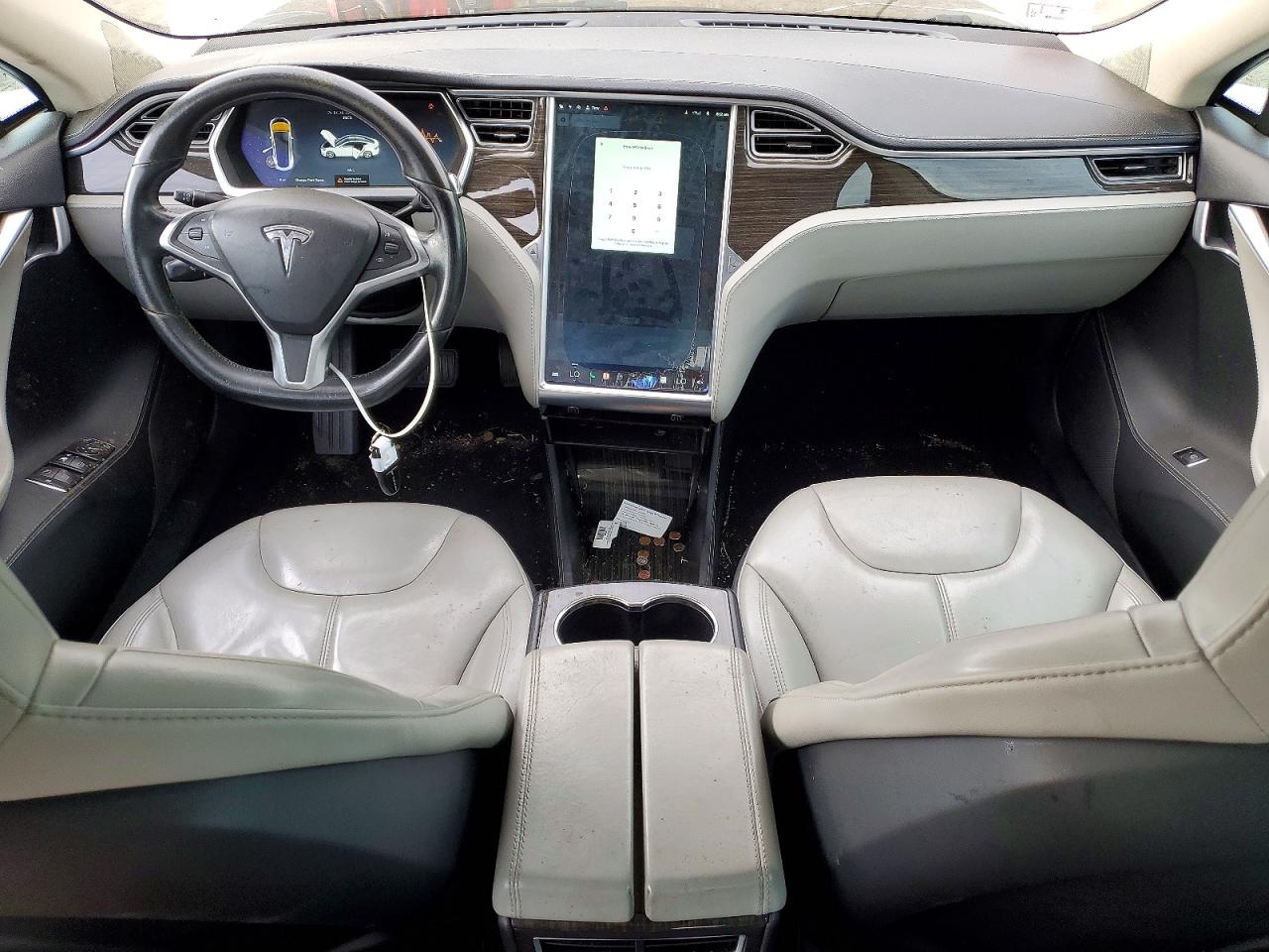 2014 Tesla Model S White vin: 5YJSA1H15EFP36580