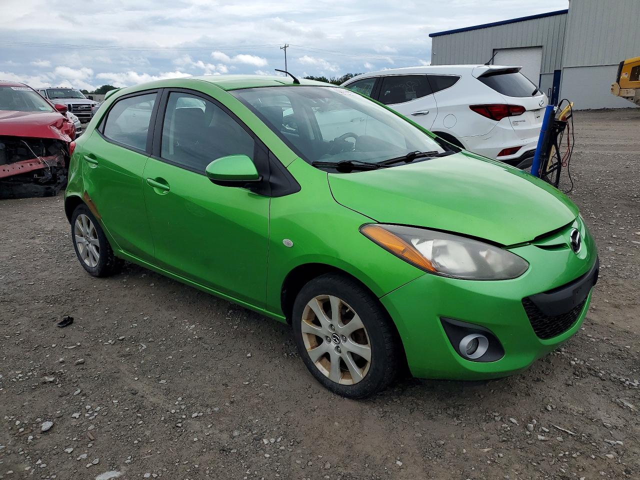2013 Mazda Mazda2 Green vin: JM1DE1LZXD0163599