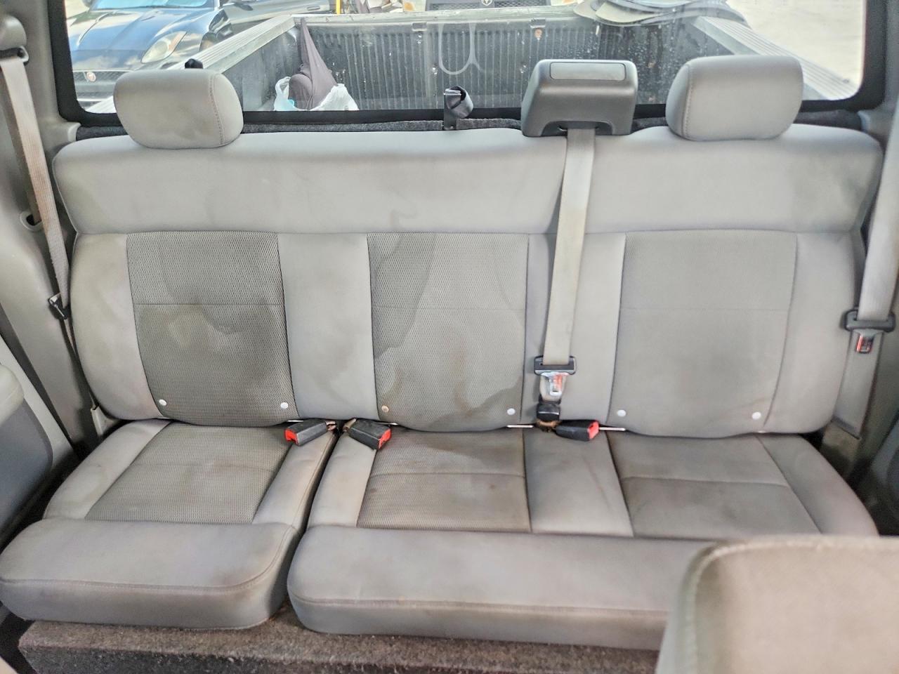 2004 Ford F150 Silver vin: 1FTRX12514FA26885