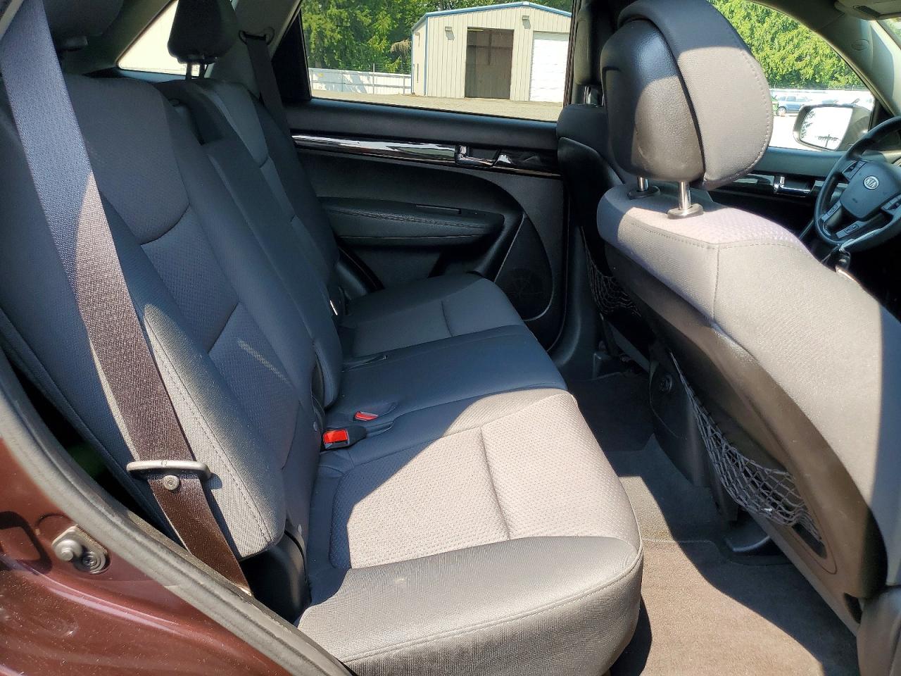 2012 Kia Sorento Lx Maroon vin: 5XYKT3A64CG222057