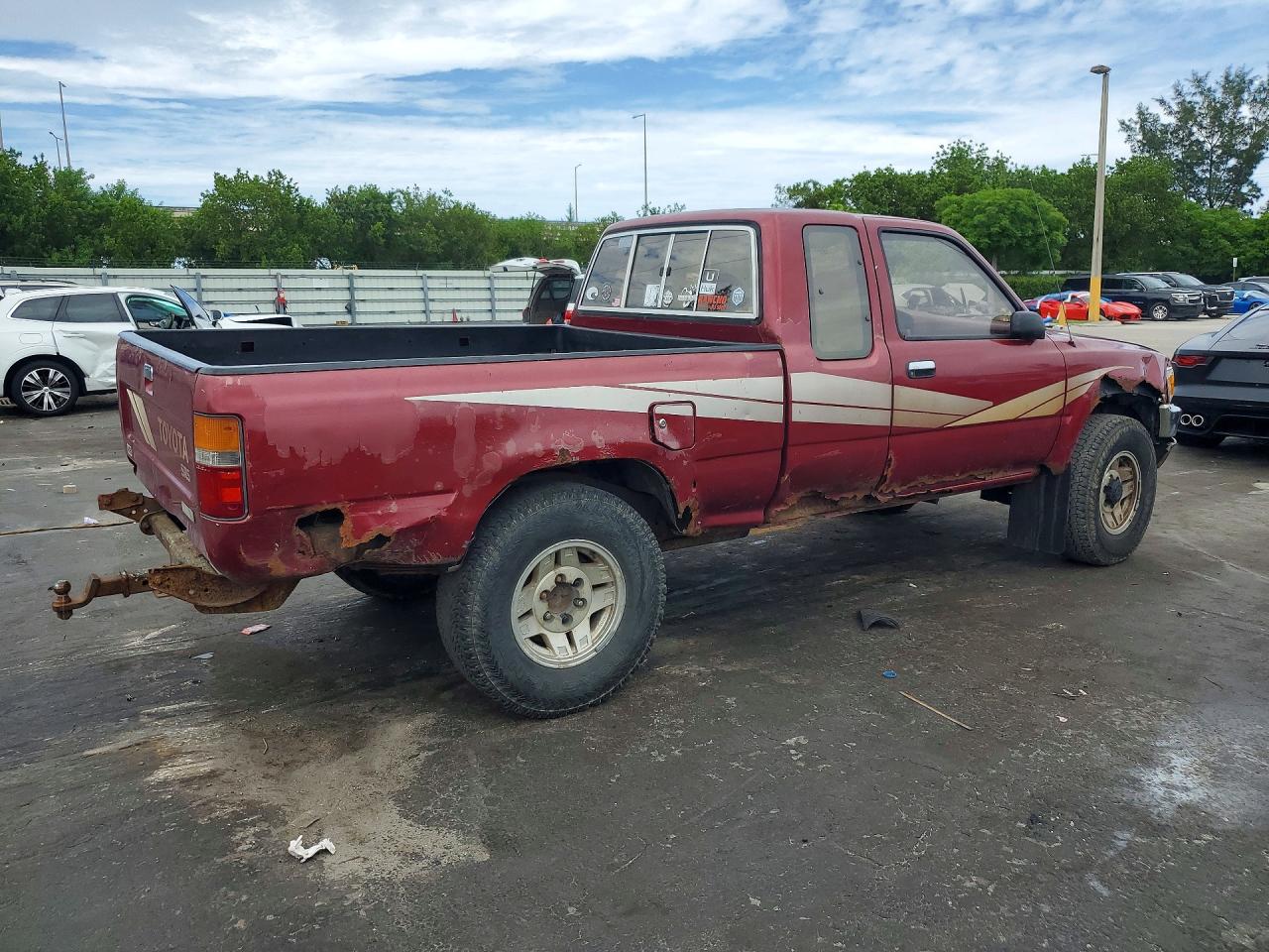 1990 Toyota Pickup 1 Ton Long Bed Dlx Burgundy vin: JT4VN13G8L5029209