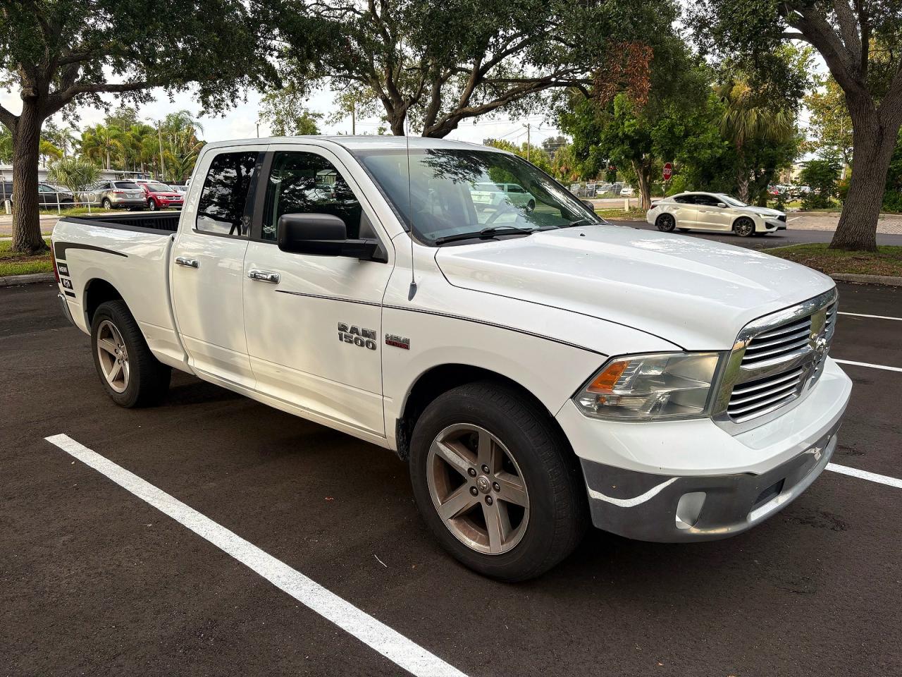 2014 Ram 1500 Slt White vin: 1C6RR6GT8ES480498