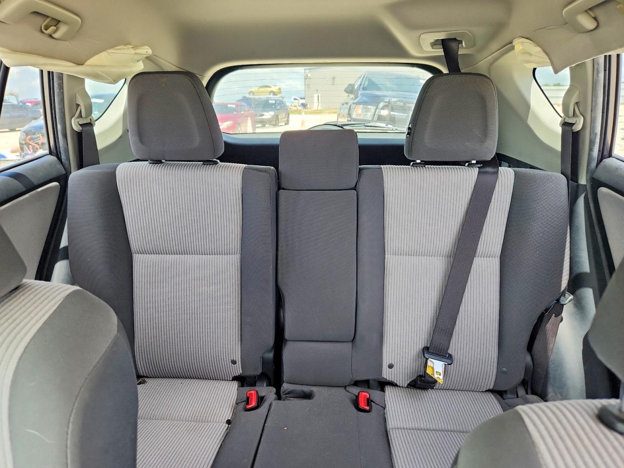 2015 Toyota Rav4 Le Gray vin: JTMZFREV9FD077238