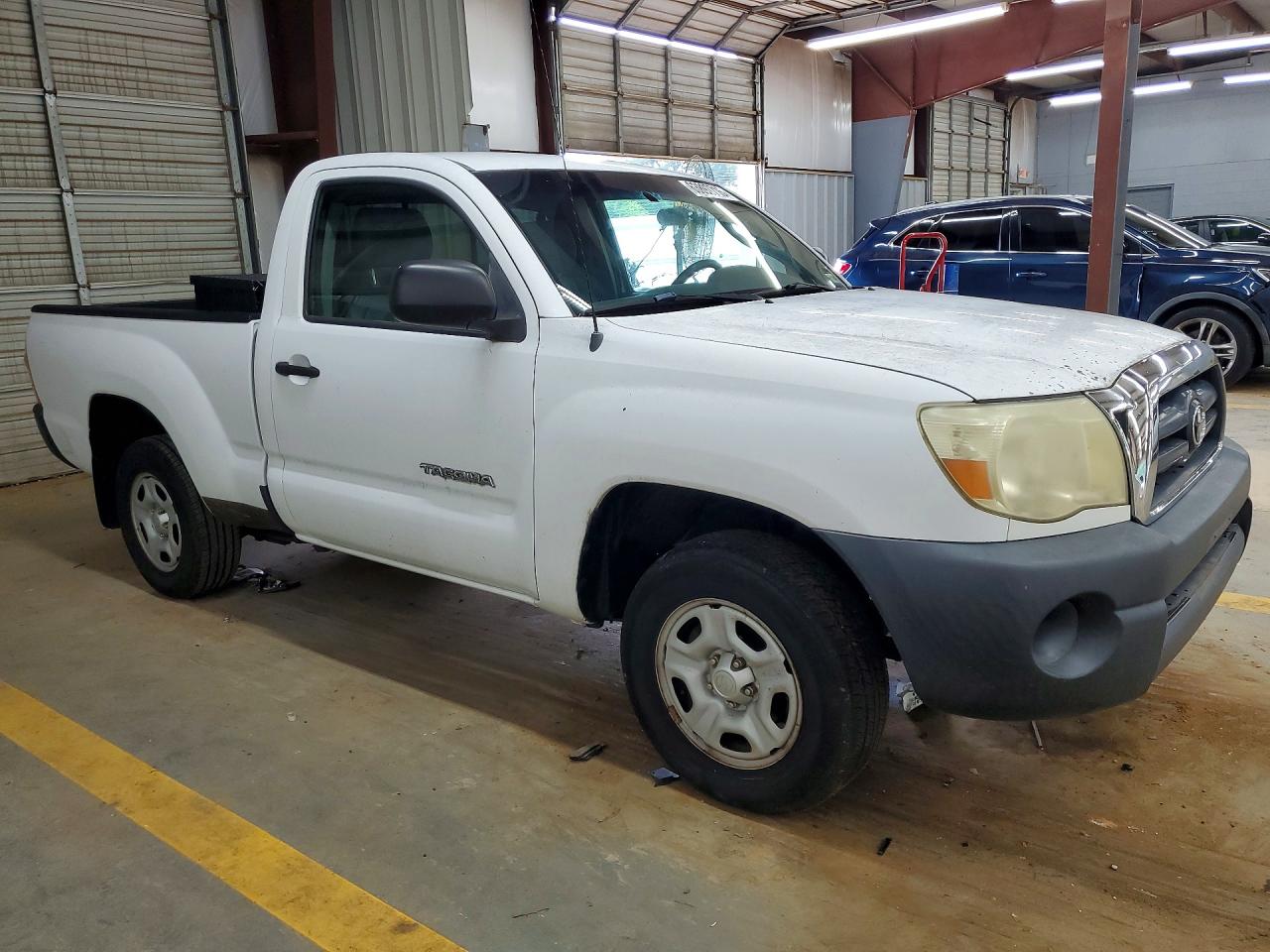 2006 Toyota Tacoma Base White vin: 5TENX22N56Z147087