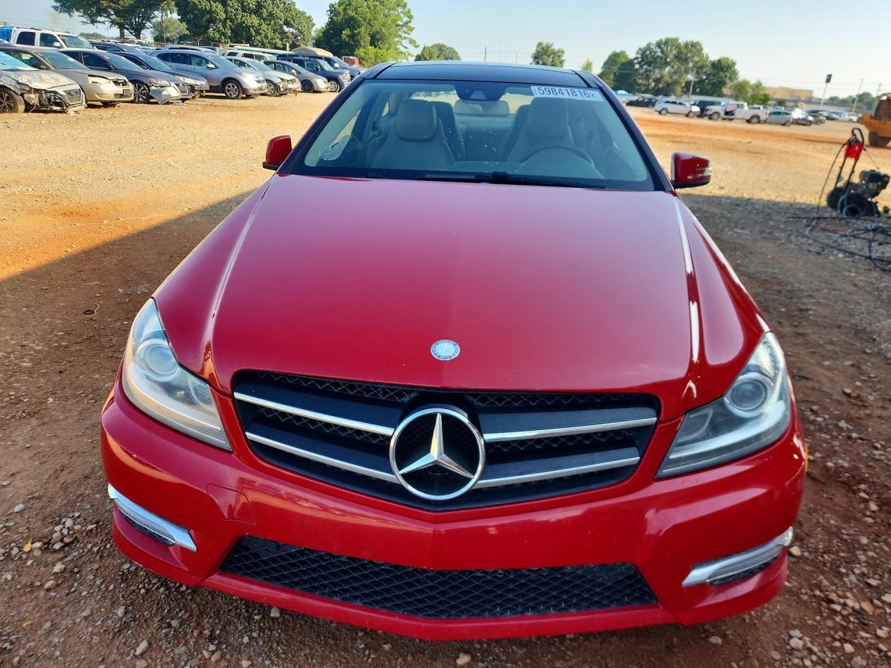 2015 Mercedes-benz C 250 Красный vin: WDDGJ4HB9FG363945