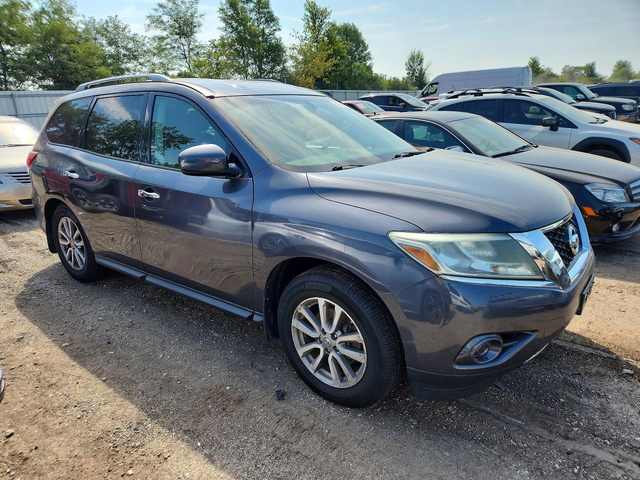 2014 Nissan Pathfinder Sv Gray vin: 5N1AR2MM7EC709481