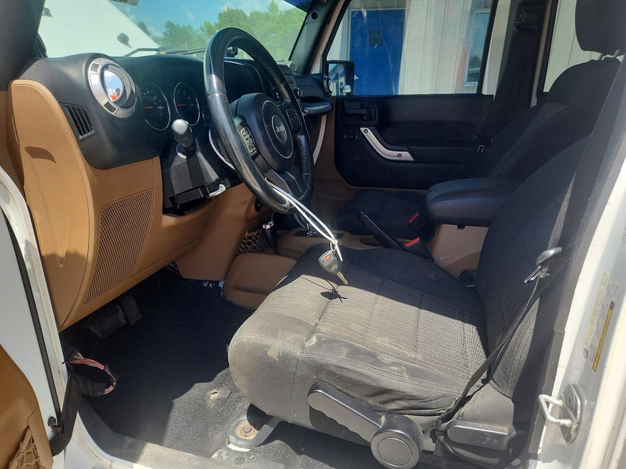 2012 Jeep Wrangler Unlimited Sahara Белый vin: 1C4BJWEG7CL171894
