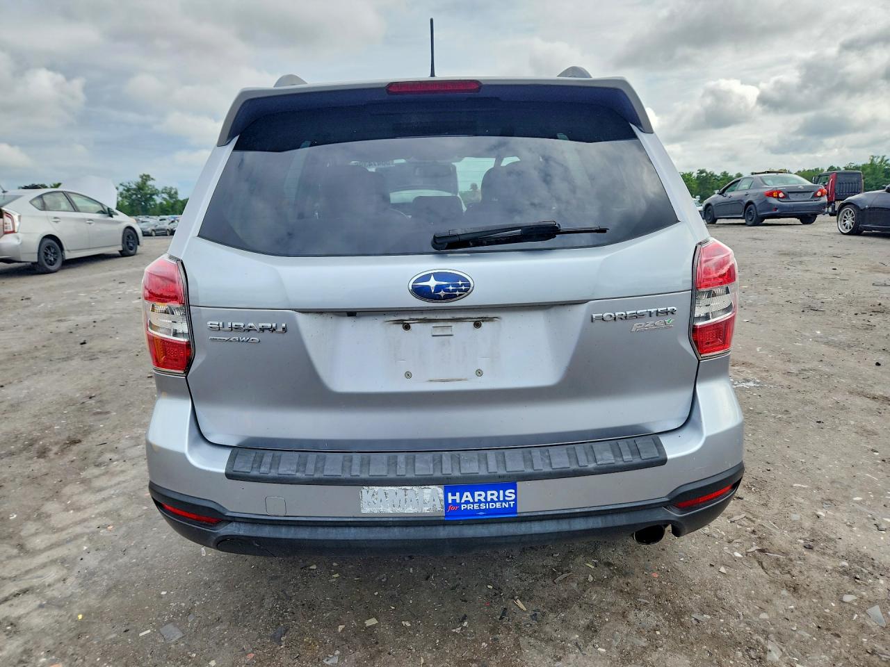 2015 Subaru Forester 2.5i Limited Silver vin: JF2SJAHC4FH476466