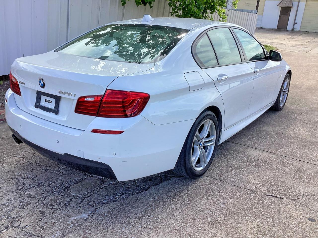 2014 Bmw 528 Xi White vin: WBA5A7C50ED613865